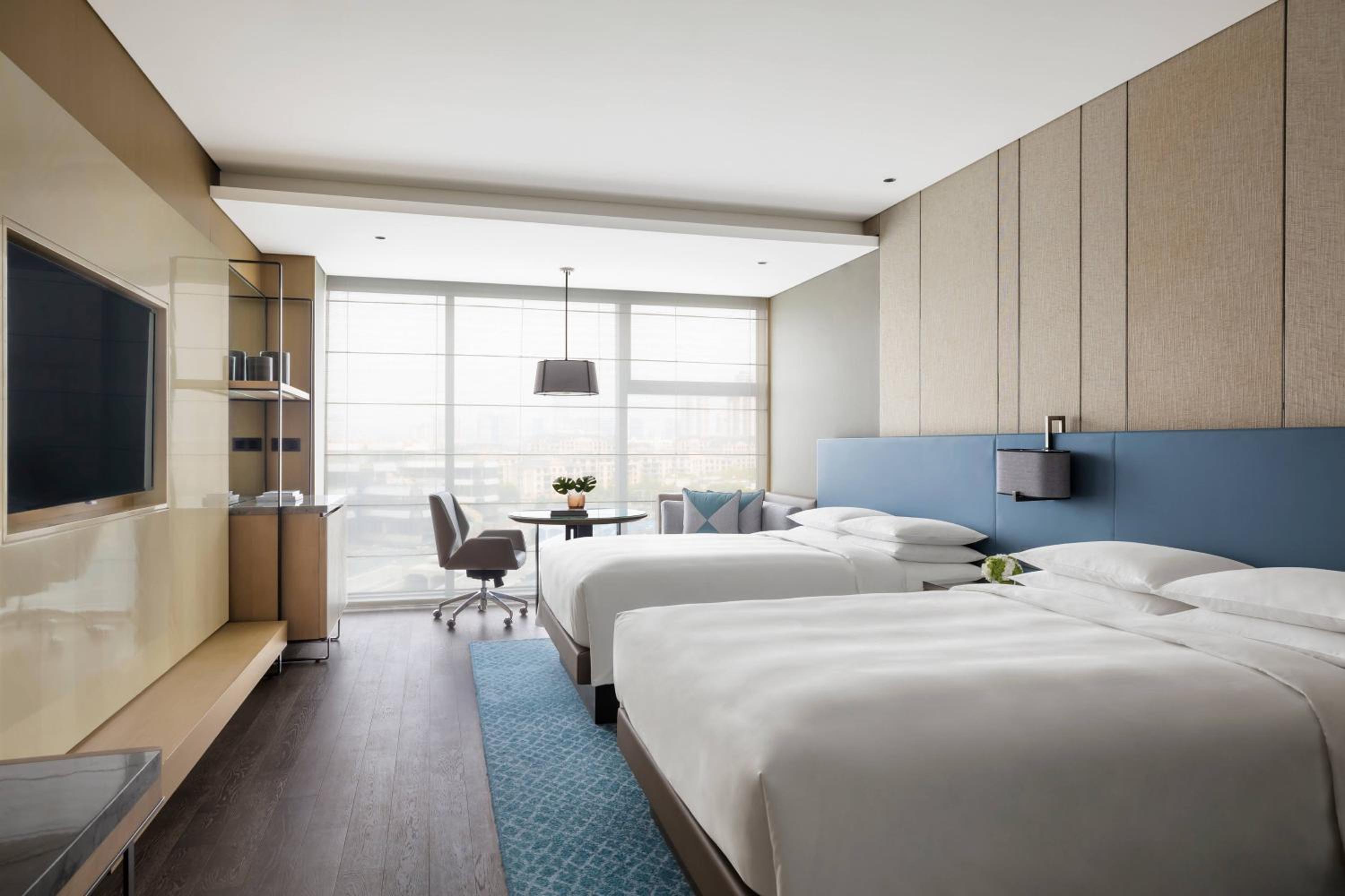 Executive level, Guest room, 2 Double - Photo 3