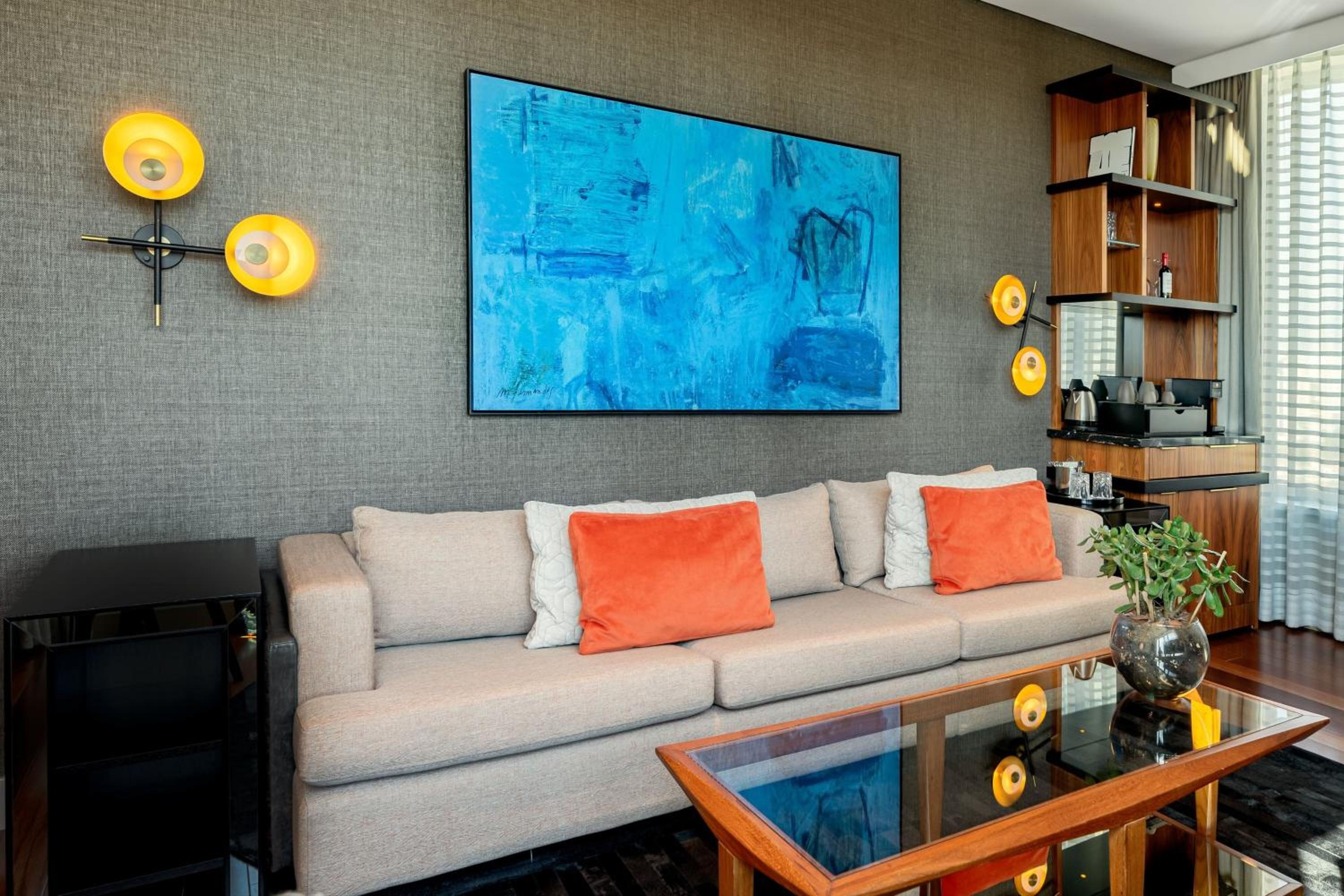Luxury King Suite - Executive Lounge Access thumbnail 5