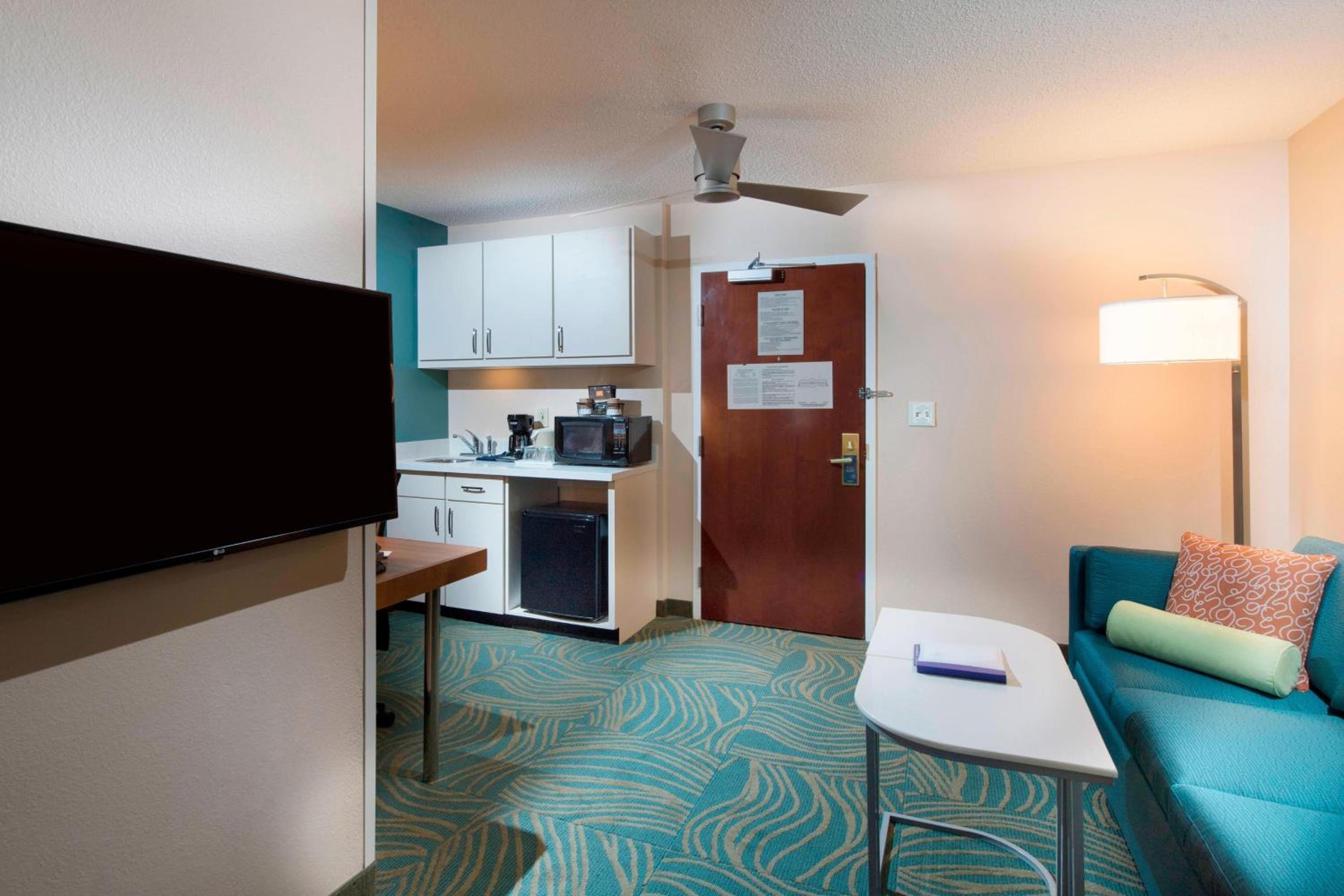 King Suite with Sofa Bed - Photo 5