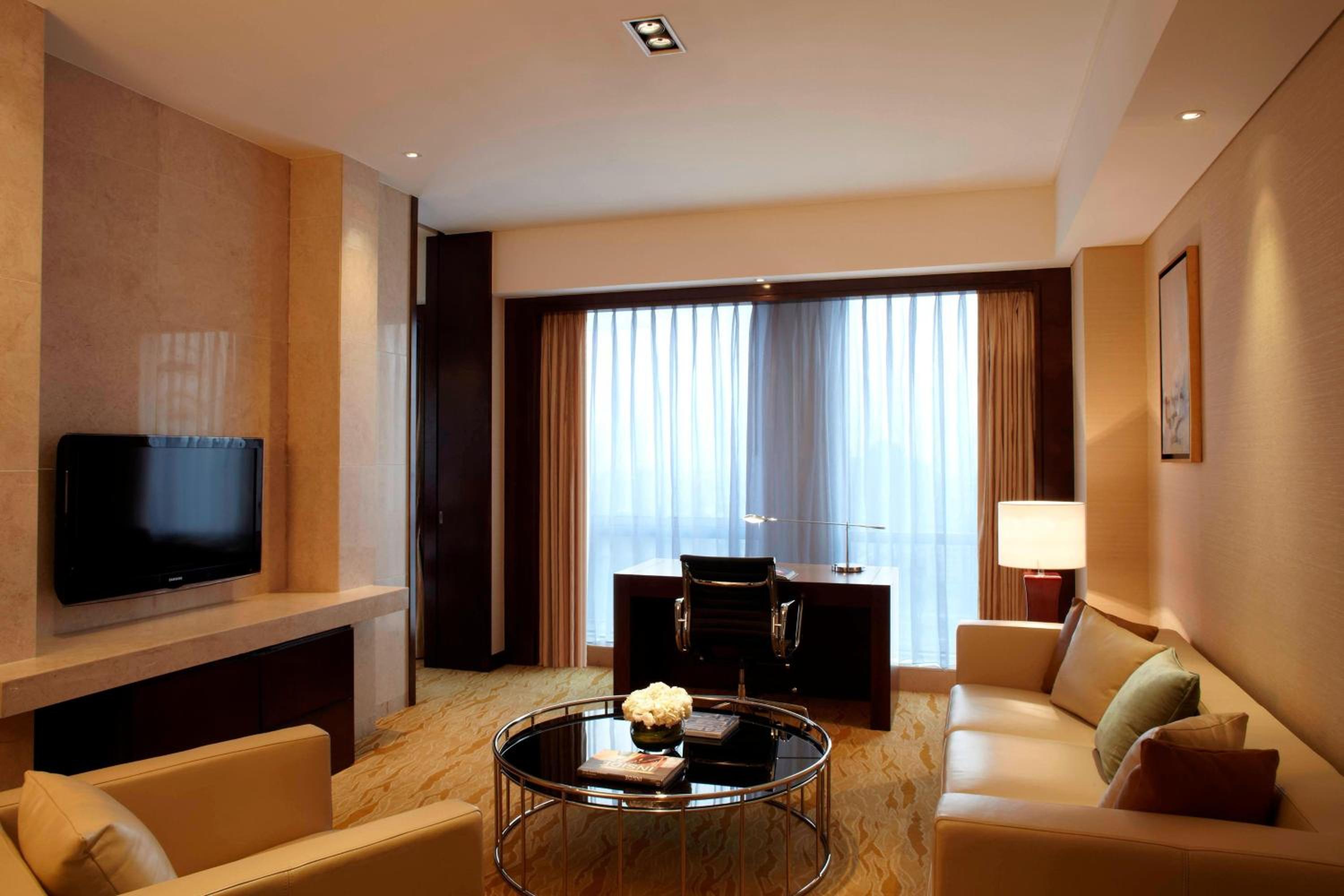 Executive Suite photo 2