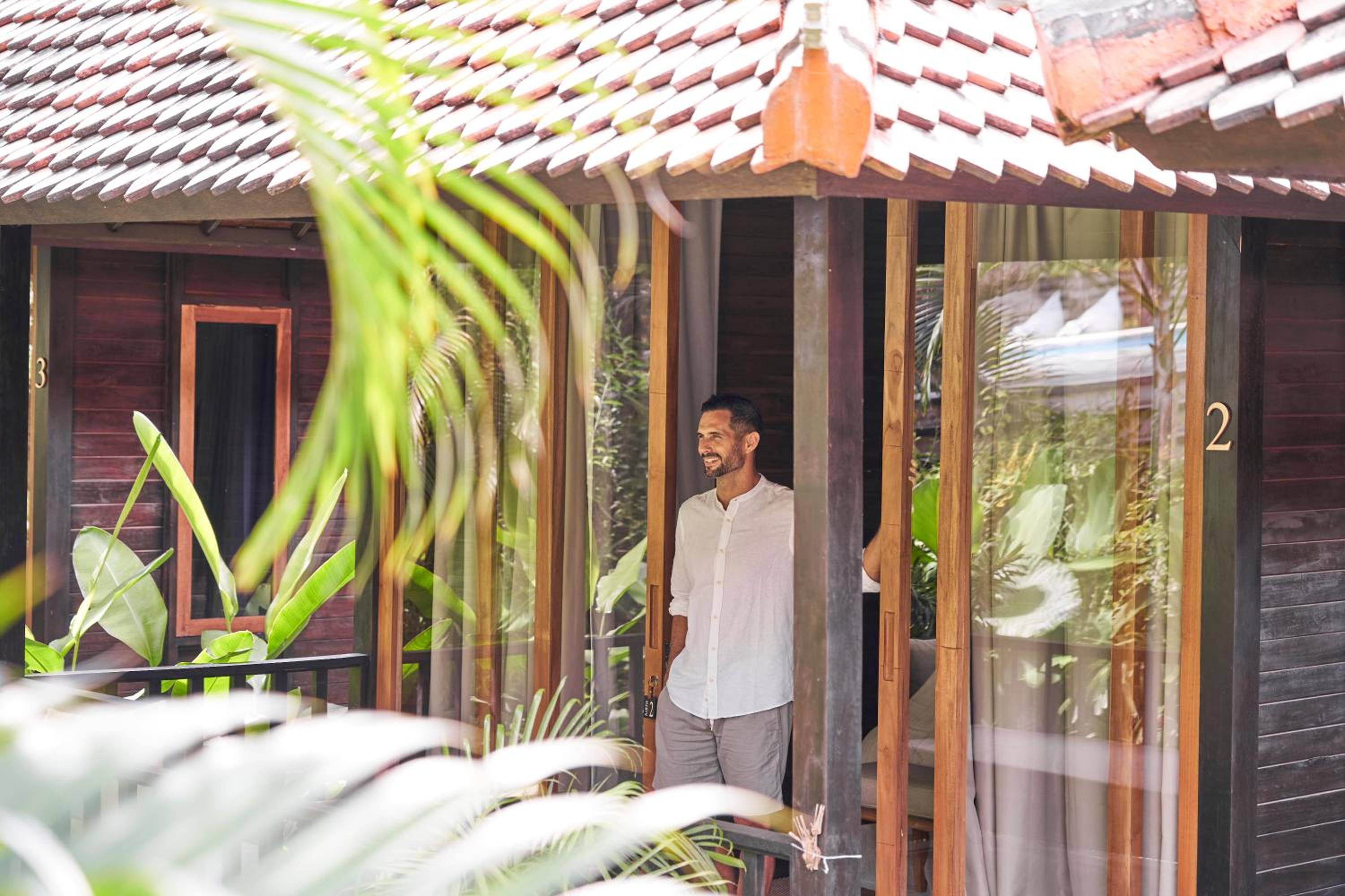 Deluxe Bungalow with Garden View - Photo 12