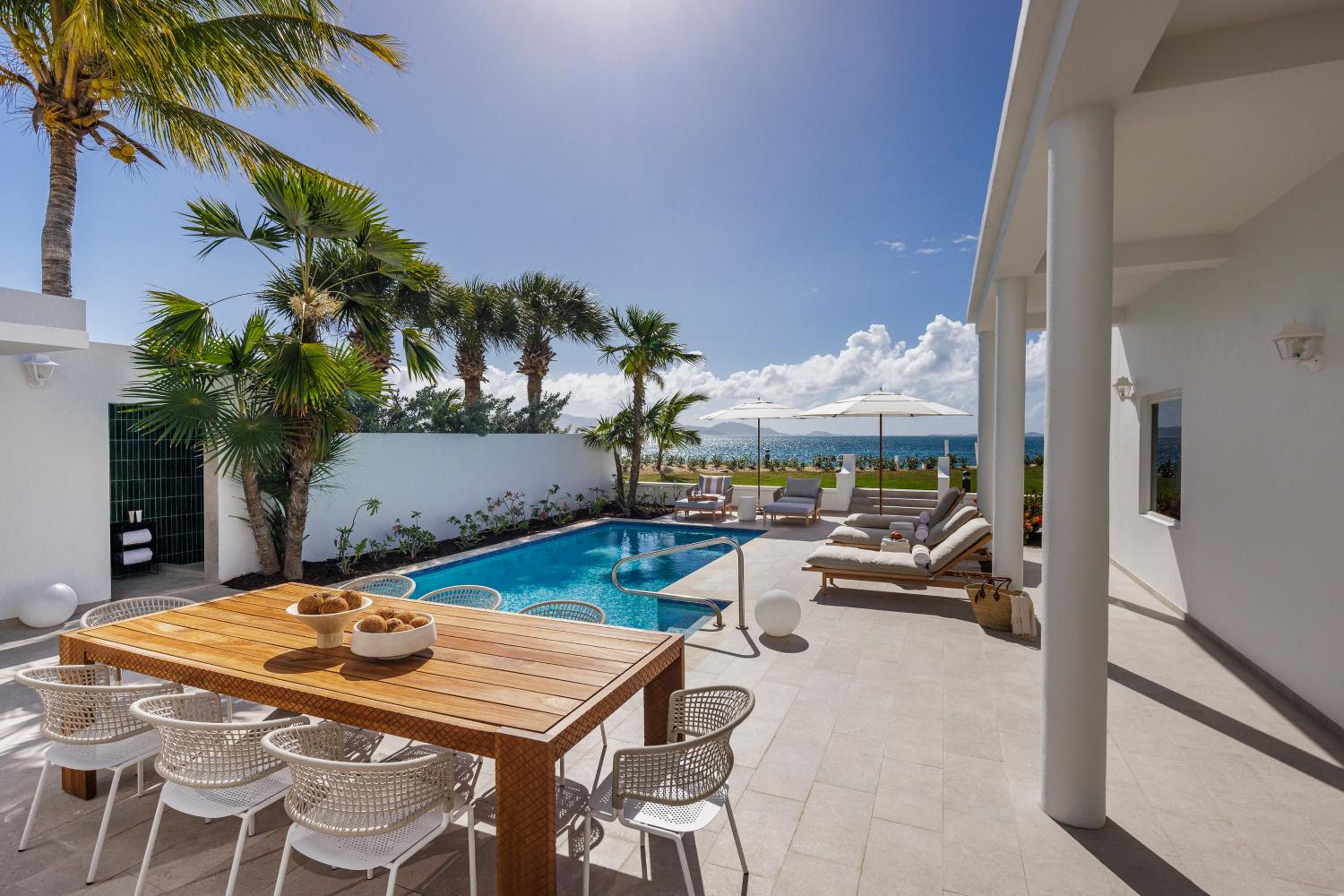 Three Bedroom Beachfront Villa - Rendezvous Beach