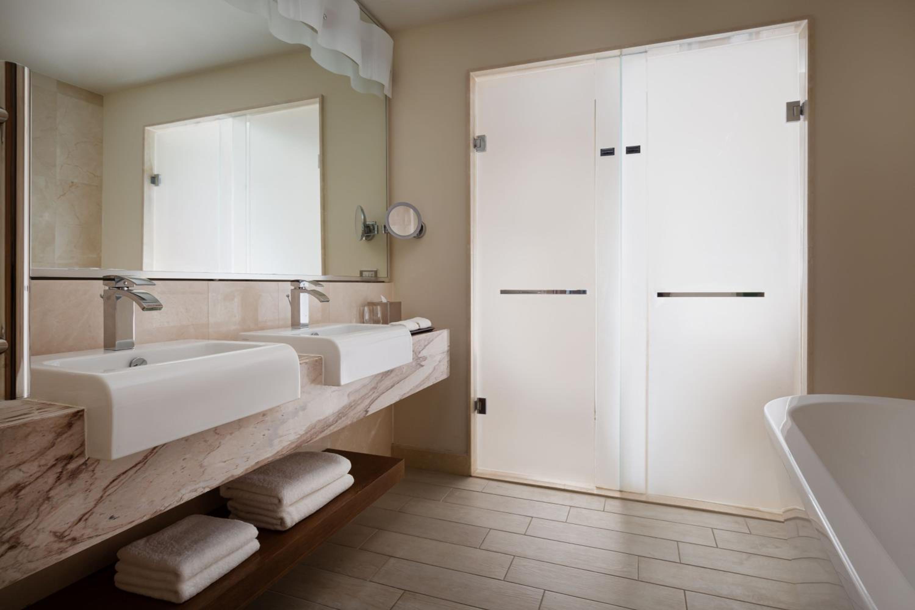 Executive Suite photo 3