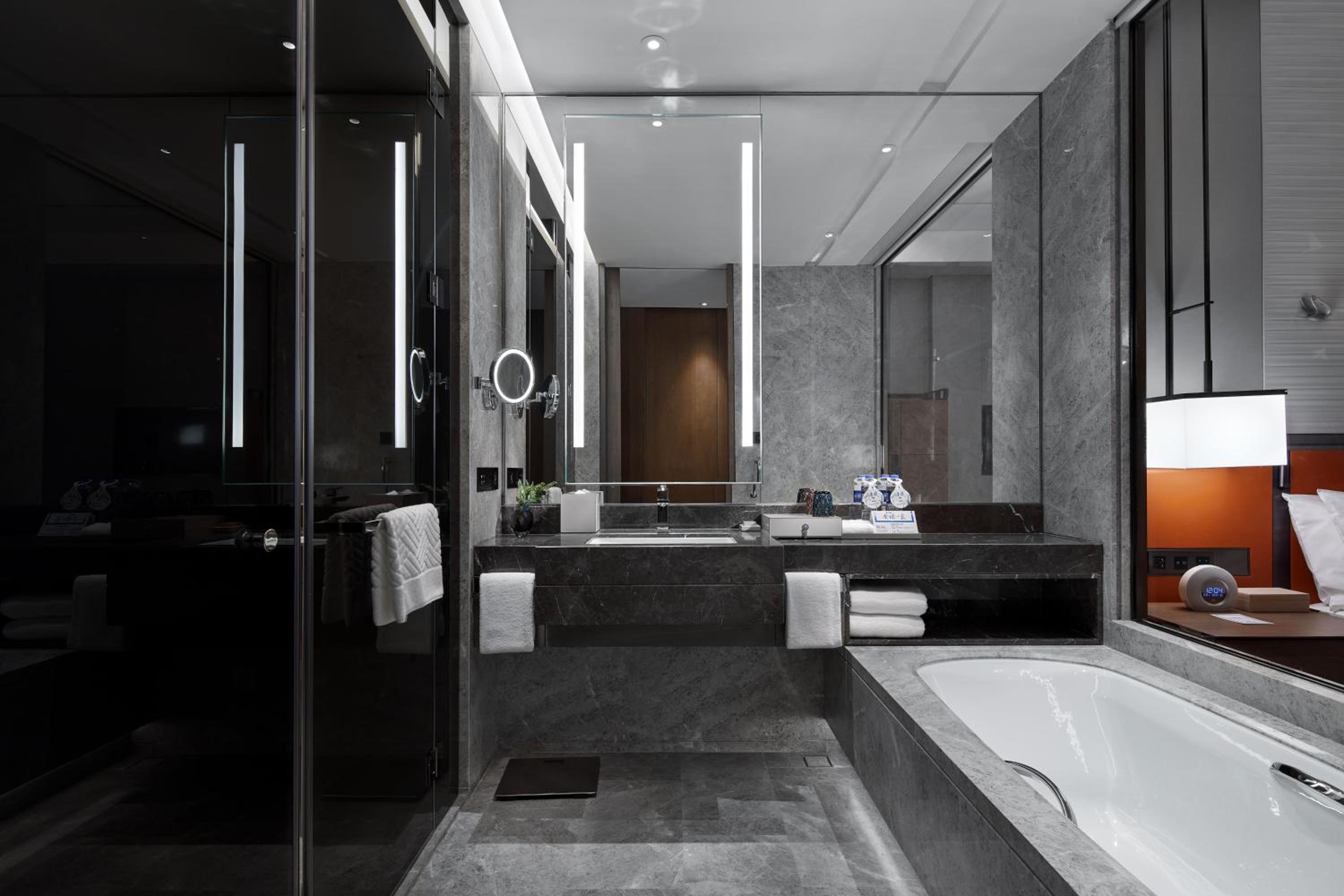 Executive Twin Room - Photo 5
