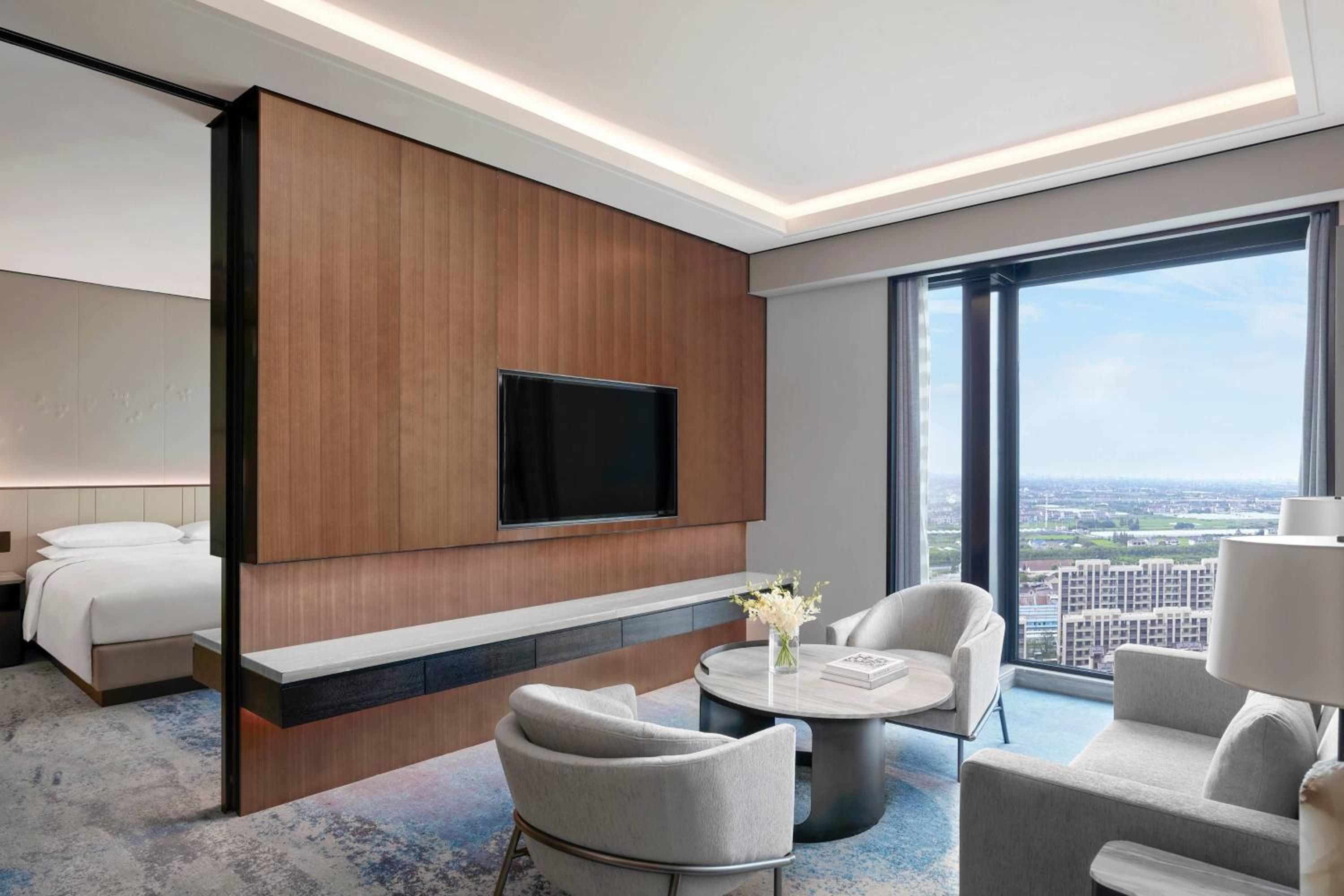 King Suite - High Floor/Executive Lounge Access