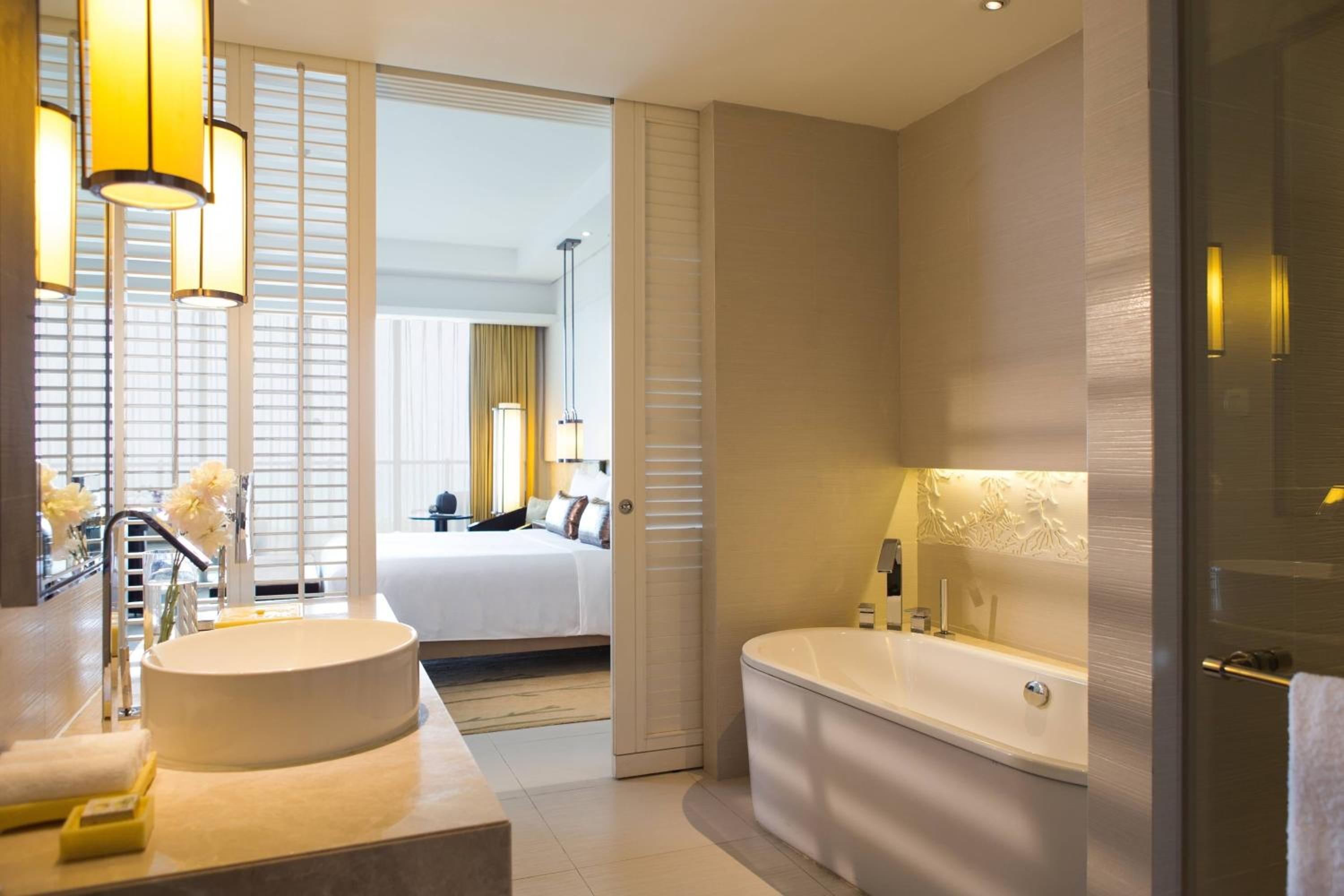 Grand Ocean View Room King - Photo 3