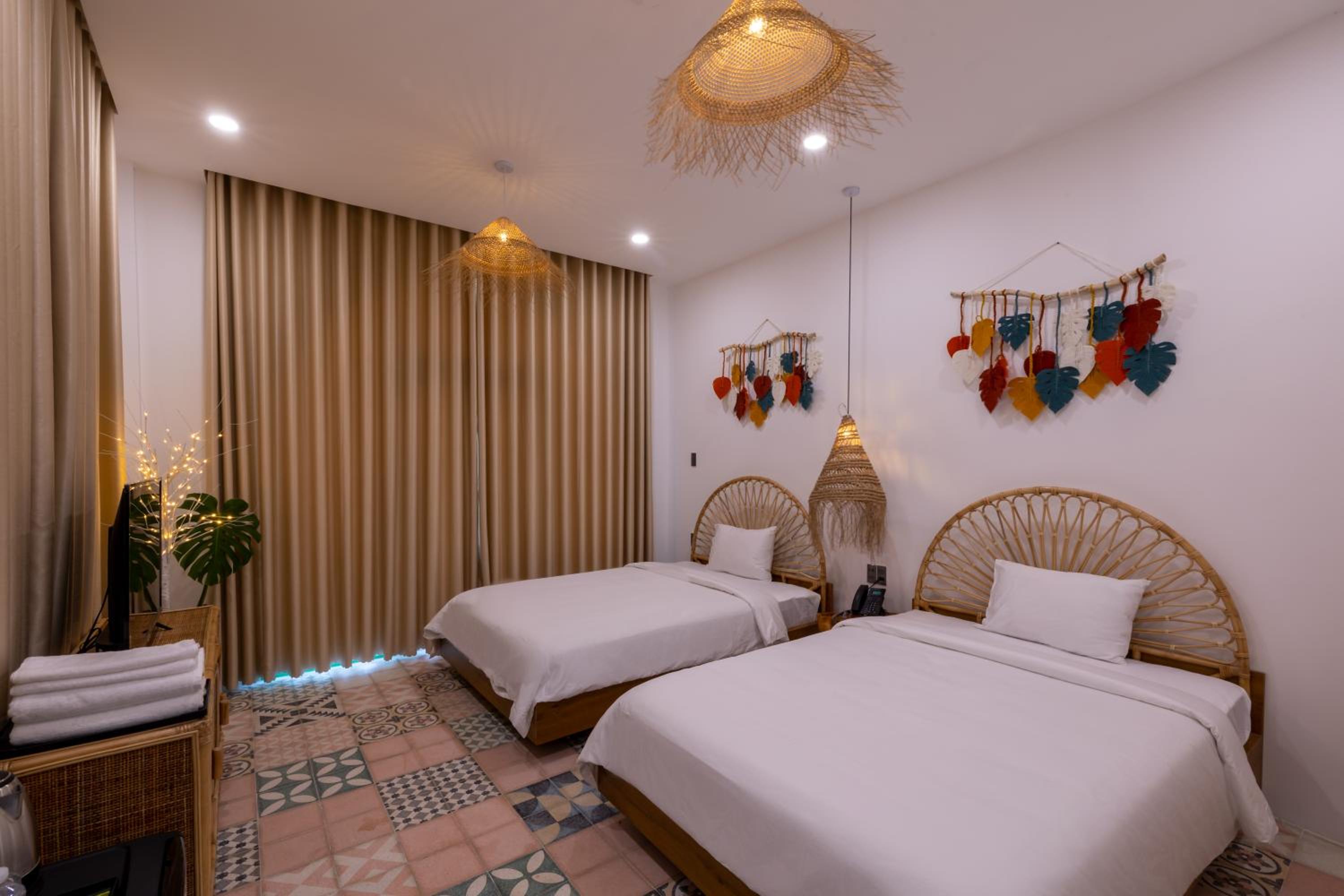 Deluxe Family Room - Photo 3