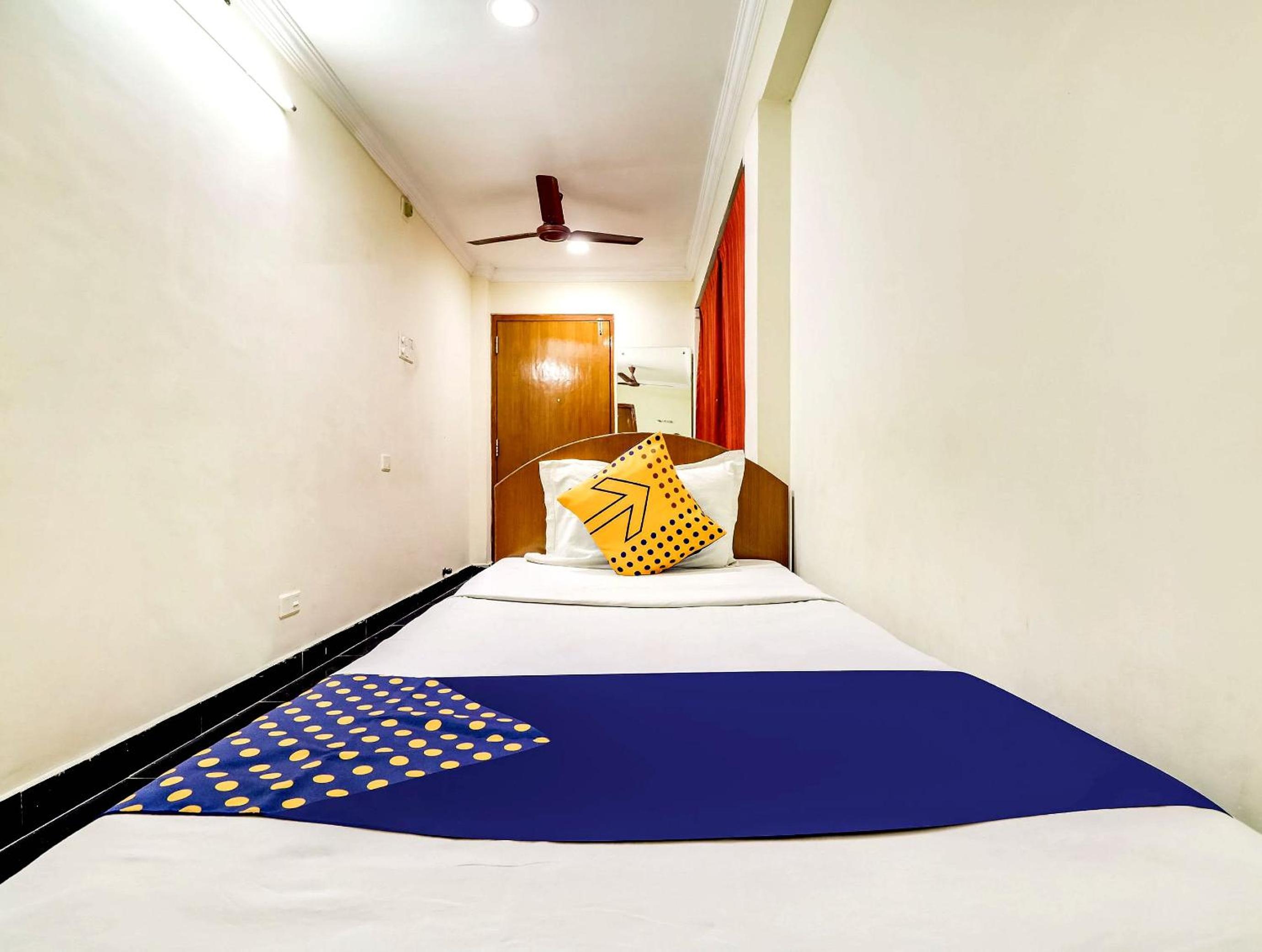 Triple Room with Bathroom - Photo 3