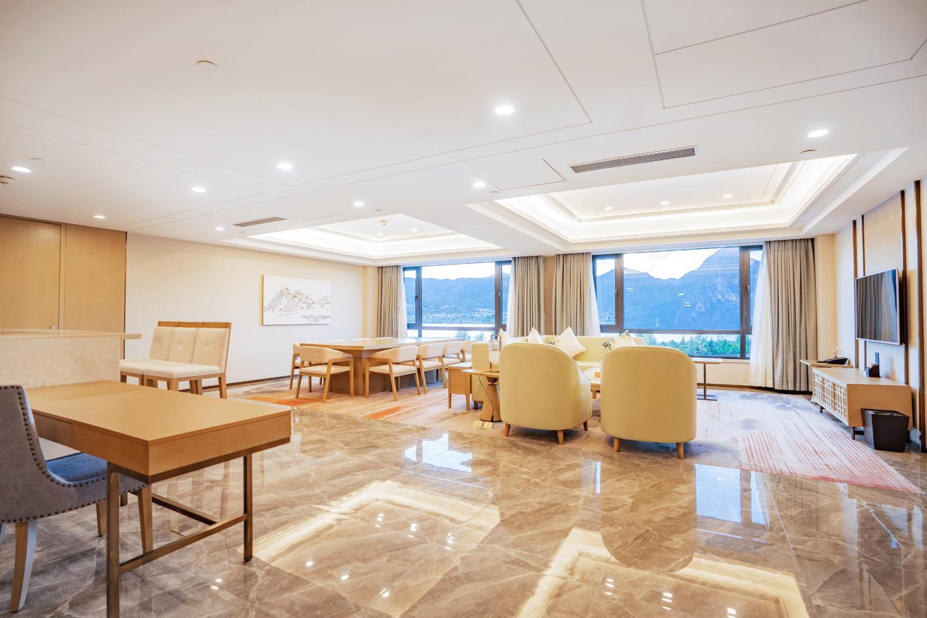 One-Bedroom Executive King Suite