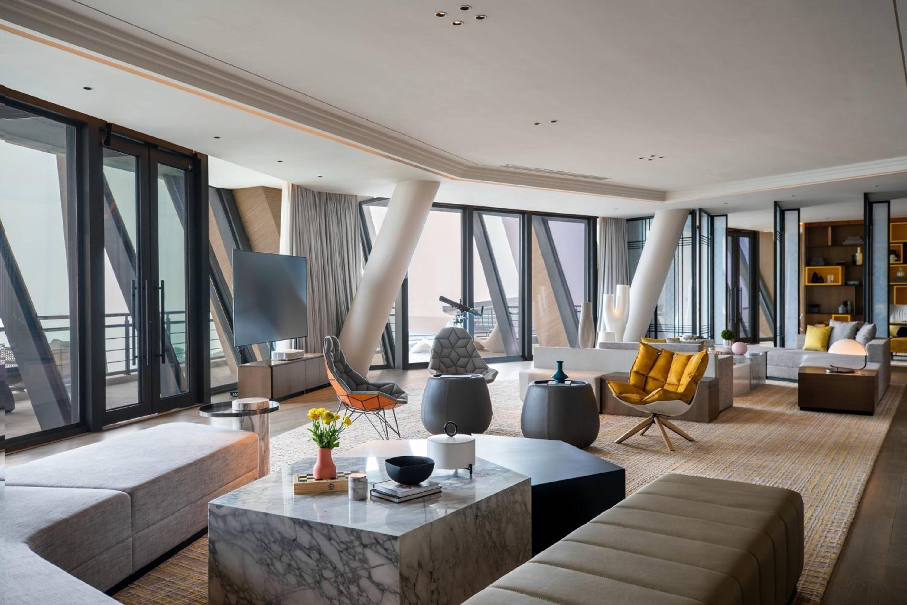 One-Bedroom Presidential Suite with Oceanfront - Photo 6