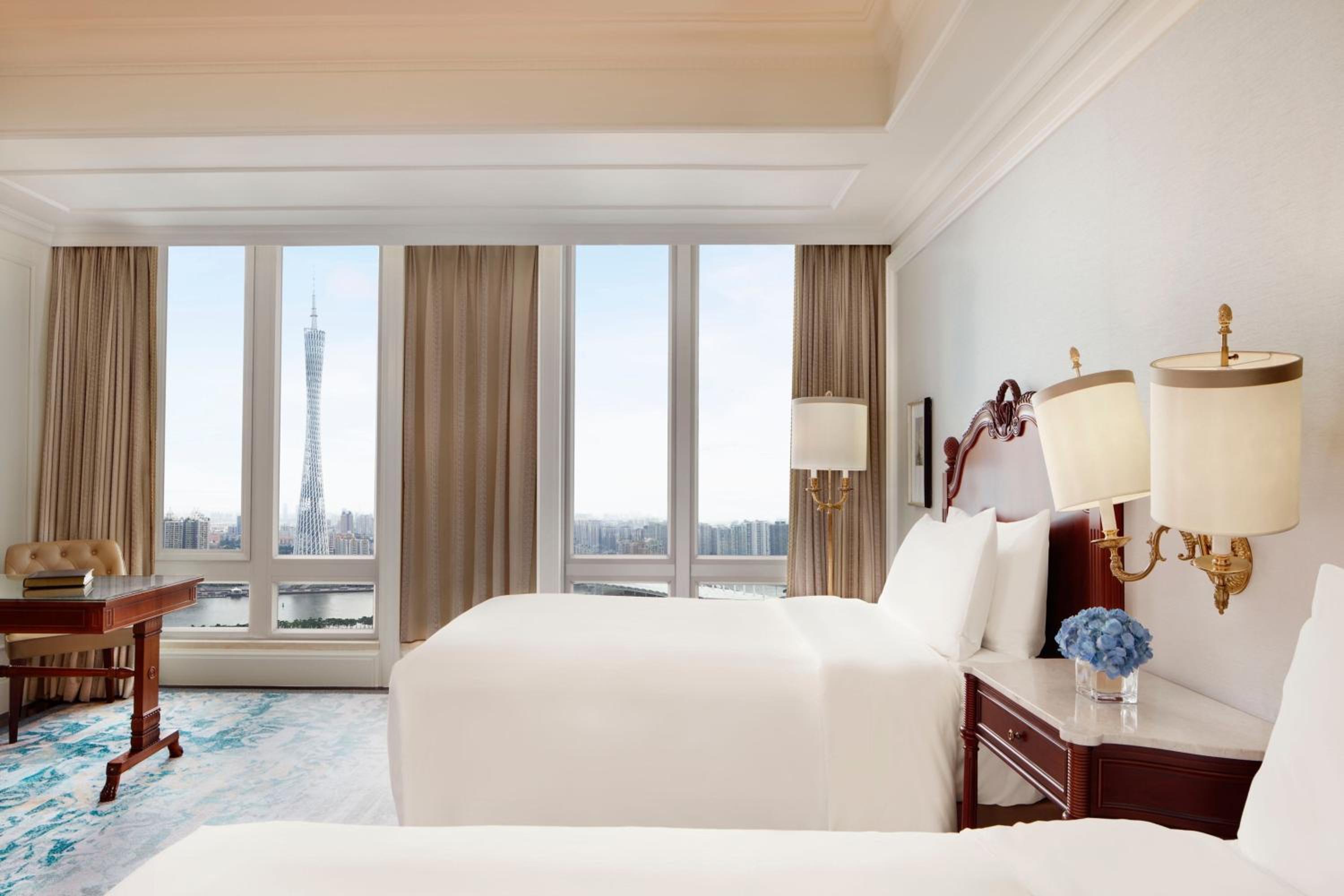 Canton Tower River View Twin Room - Photo 7