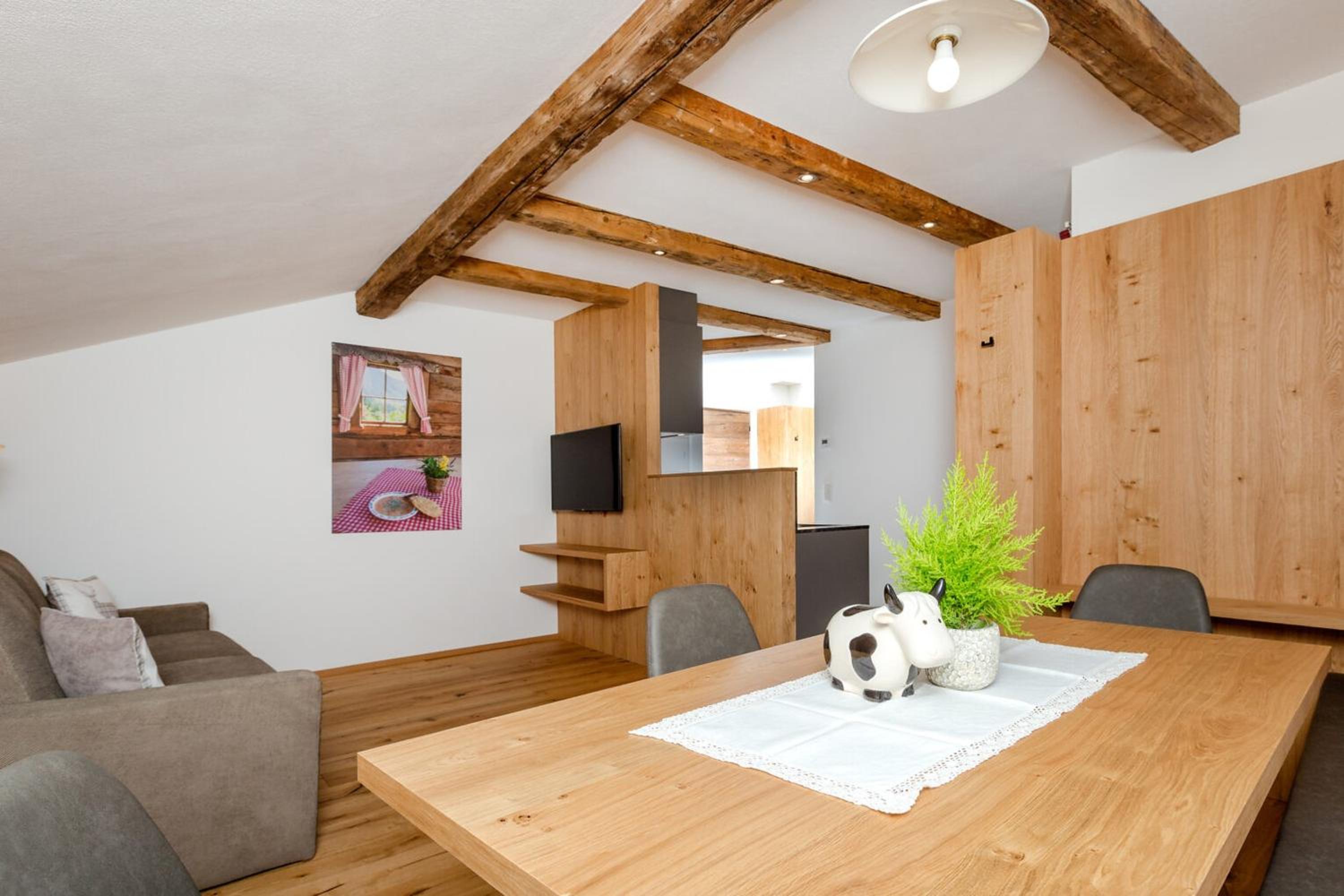 Two-Bedroom Deluxe Apartment with Garden View