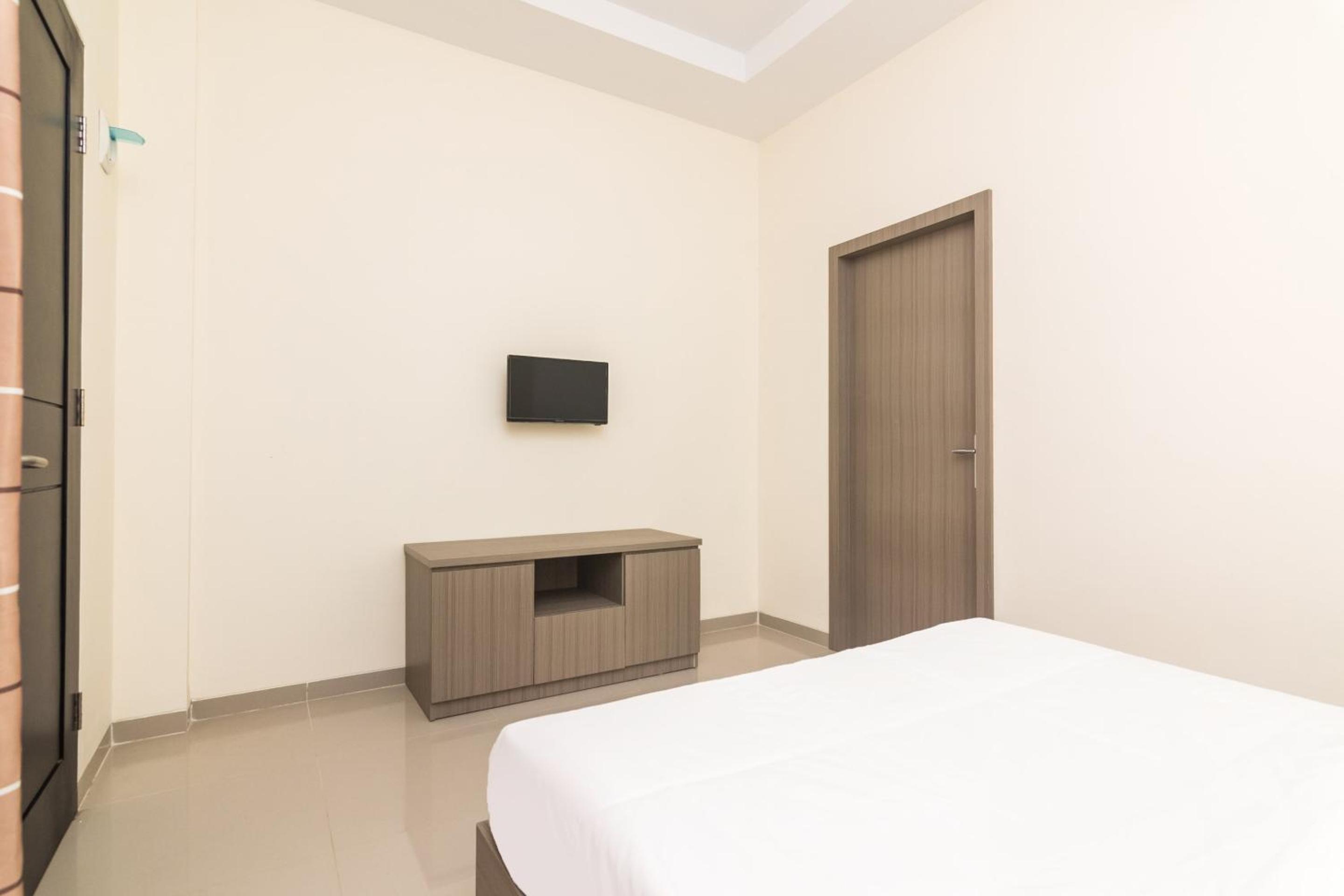 Deluxe Queen Room photo 2