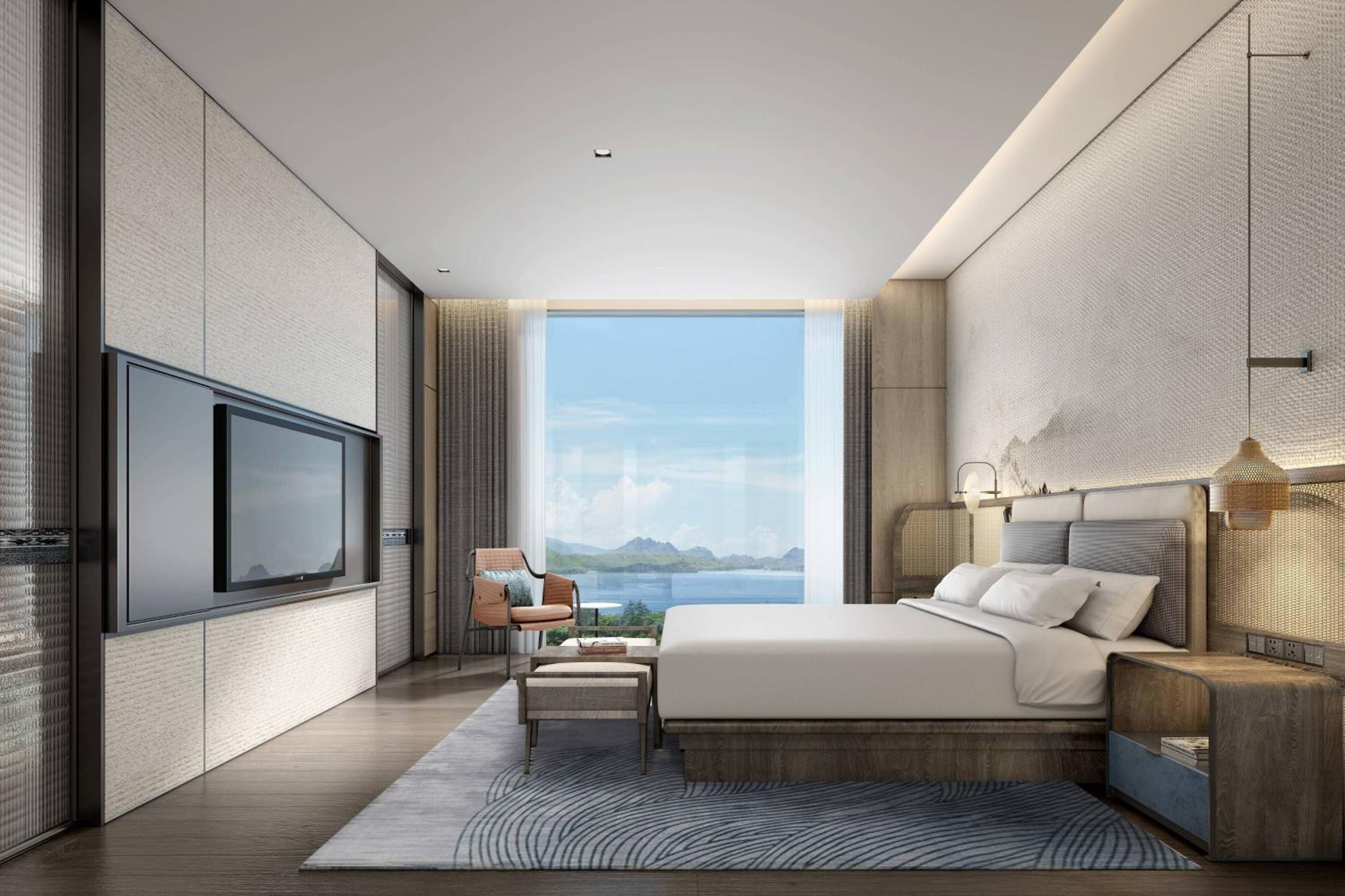 One-Bedroom Executive King Suite with Resort View photo 2