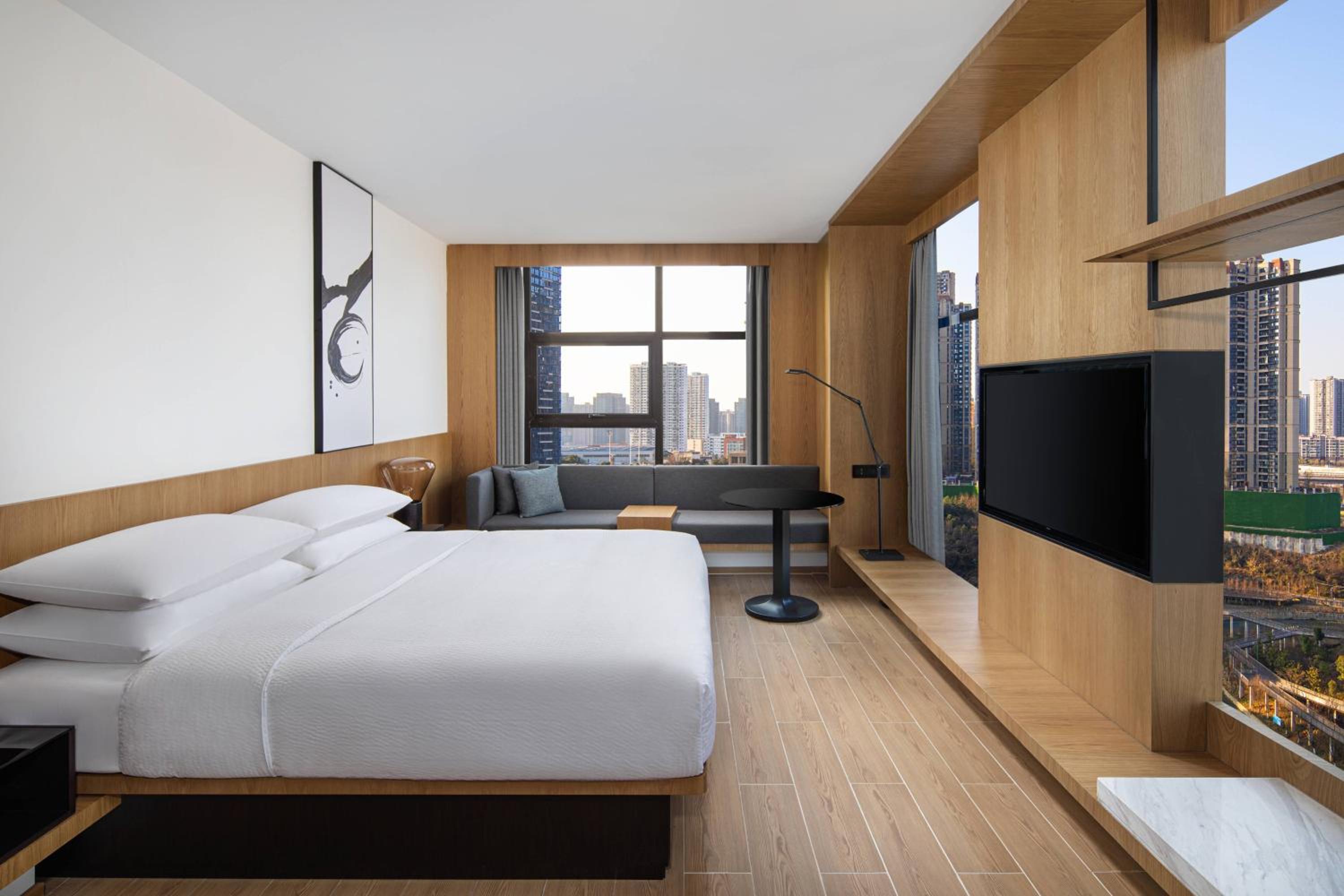 Superior King Room - Photo 4