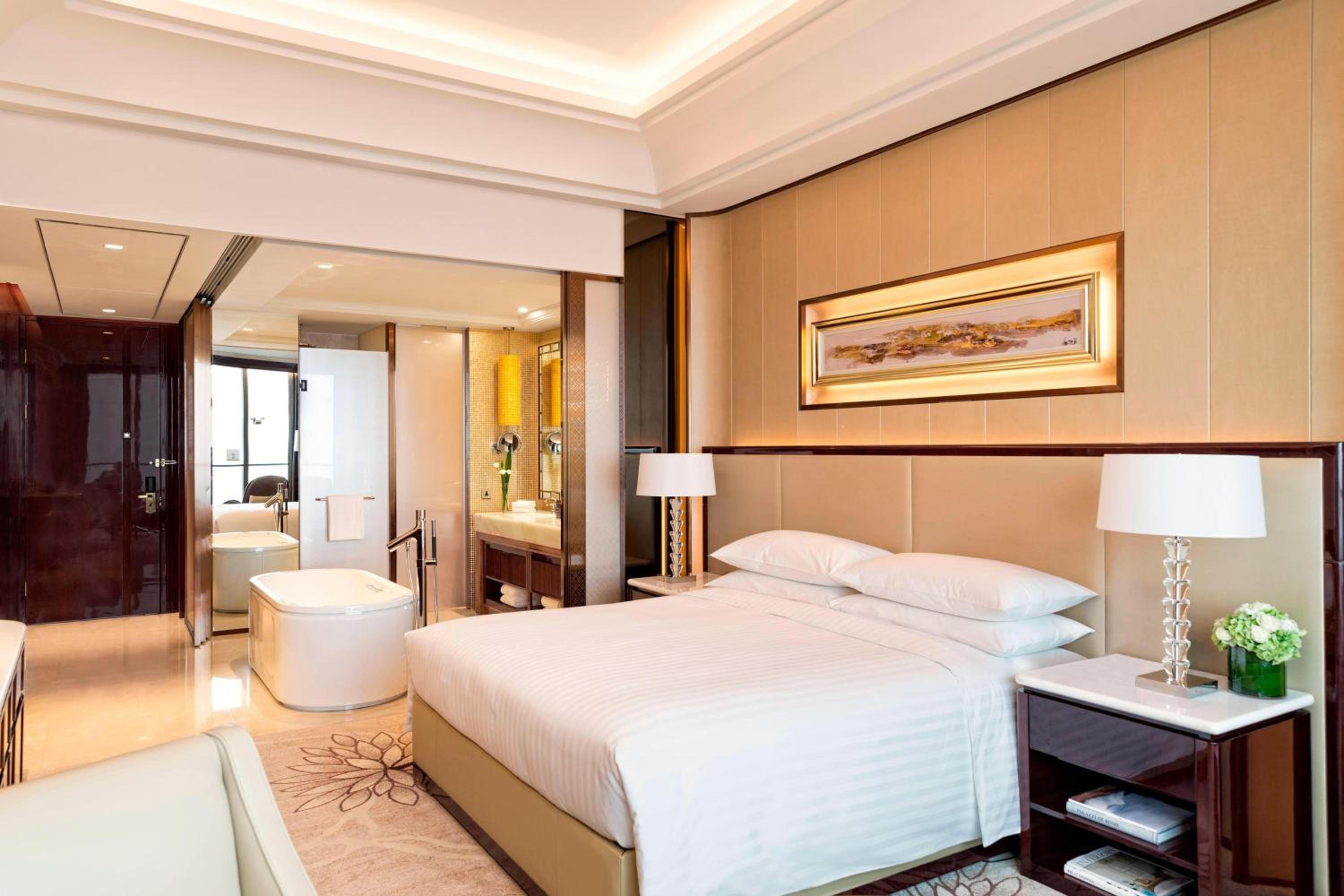 Executive King Room
