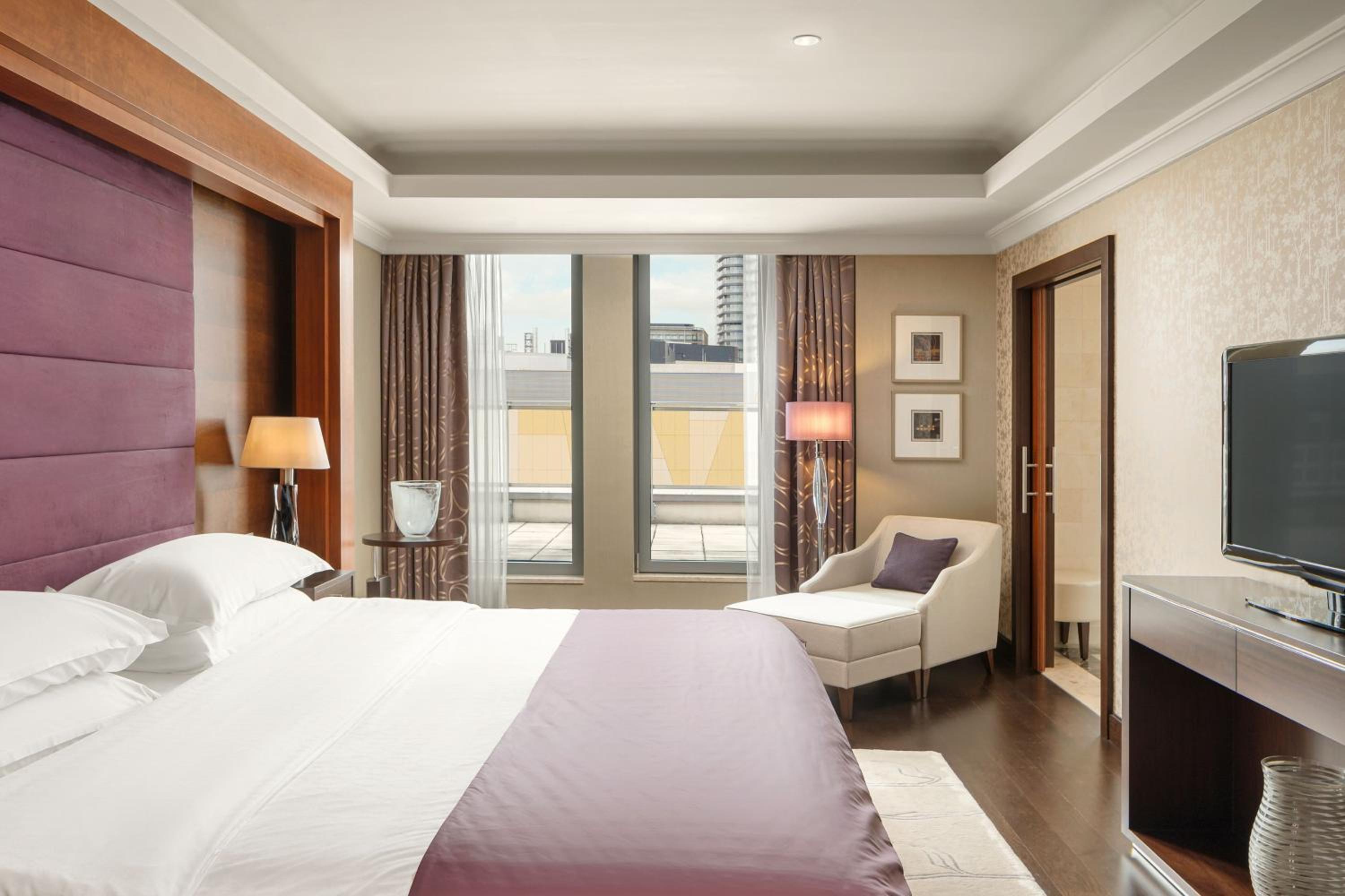 Presidential Suite, Club lounge access, 1 Bedroom Suite photo 3