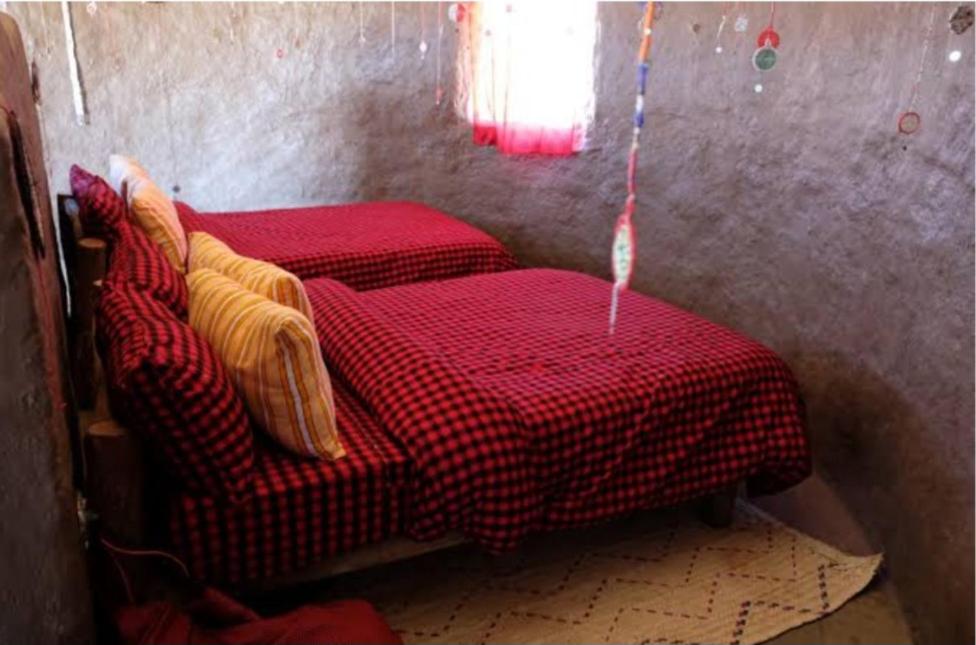 Double Or Twin Room With Shared Bathroom photo 2