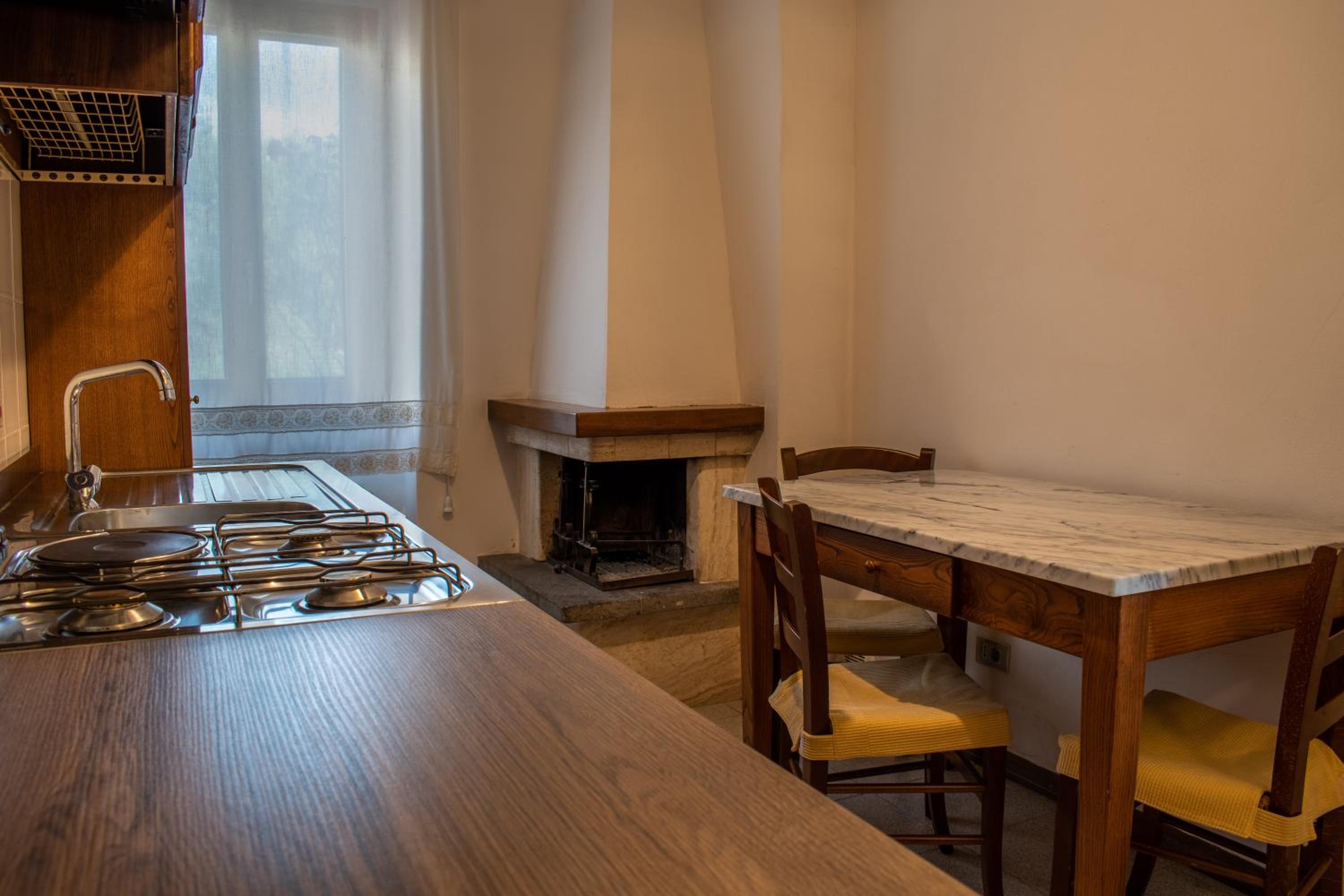Family Room with Garden View - Photo 5