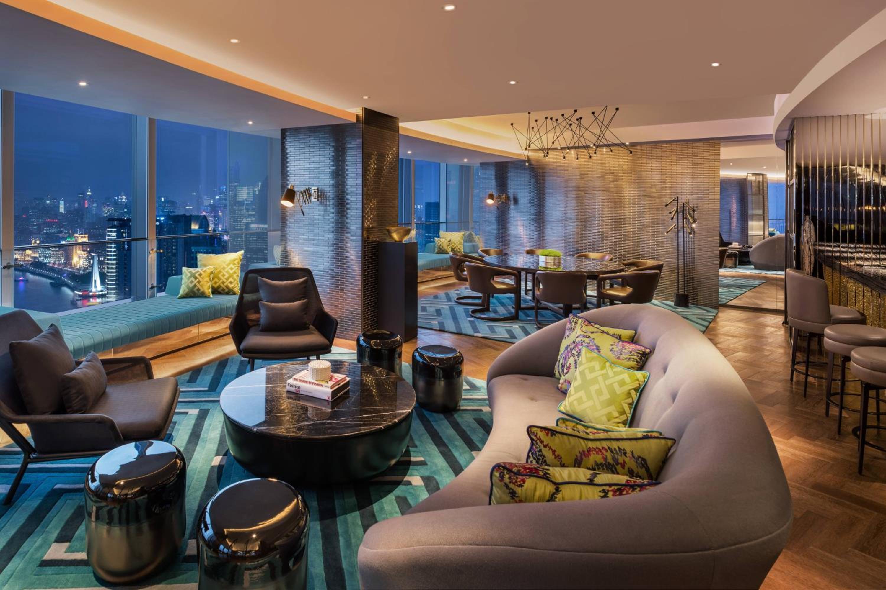 One-Bedroom King Suite with Pearl Tower View - Photo 1