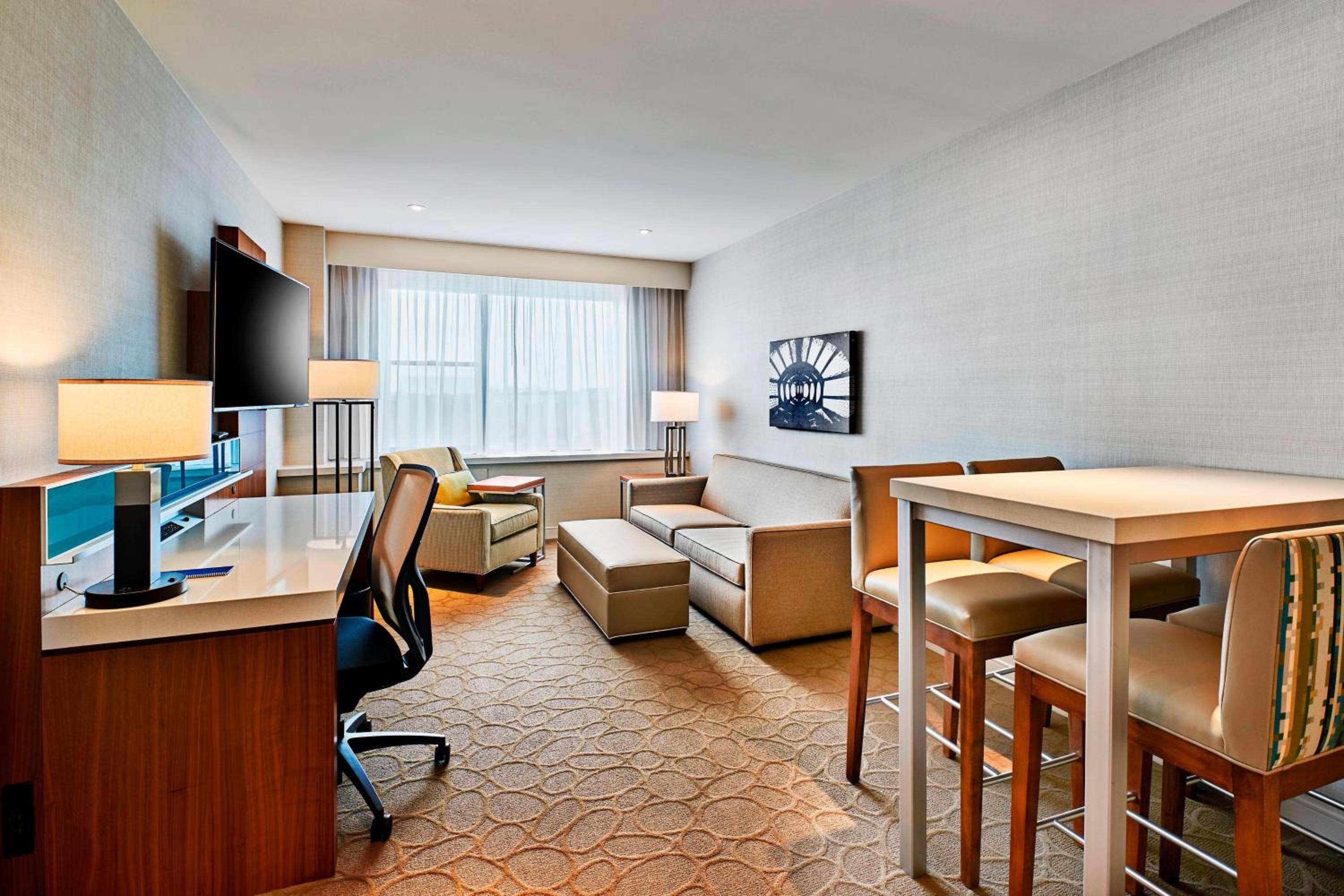 King Suite - Photo 3