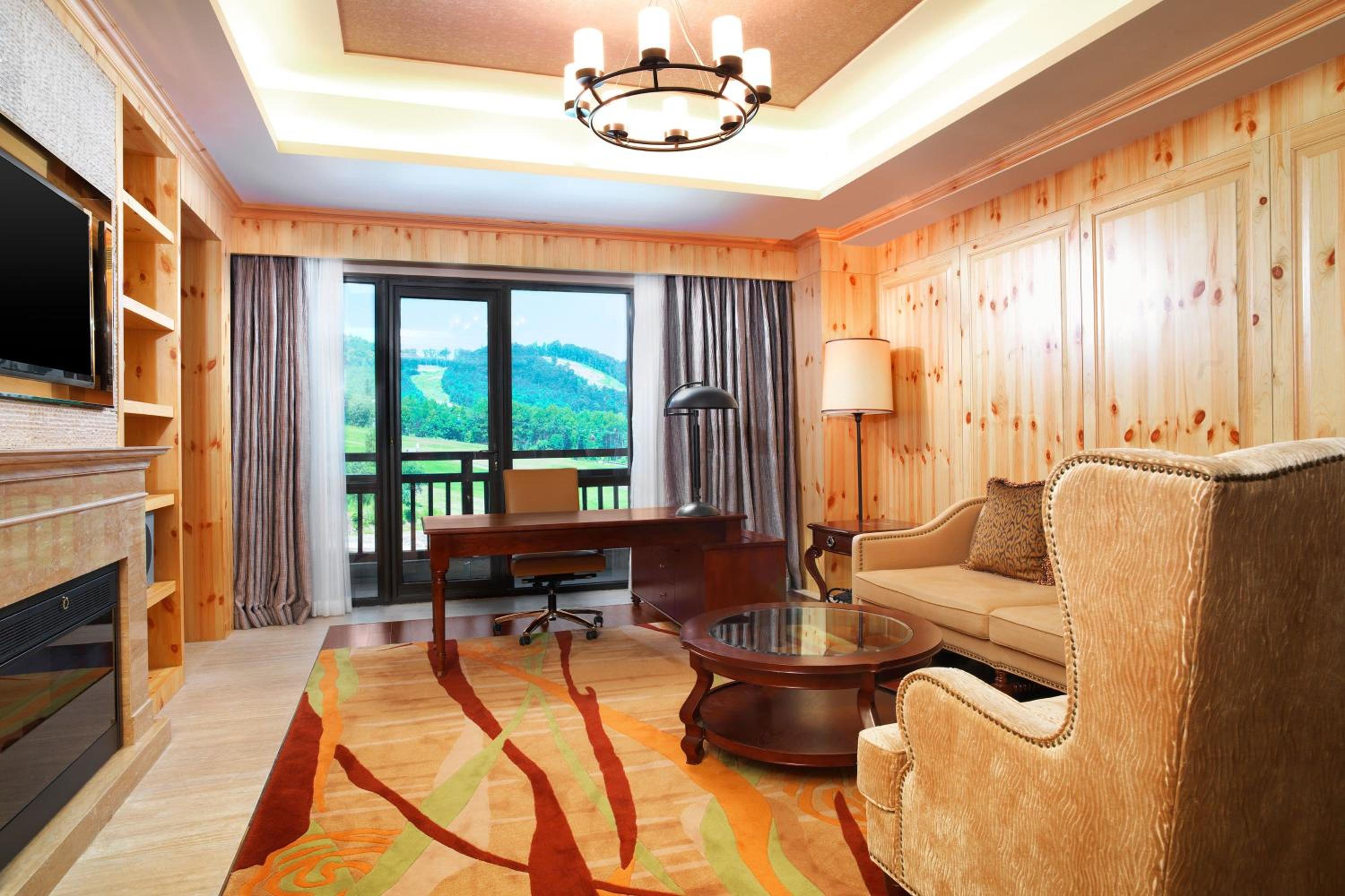 Westin Suite photo 2