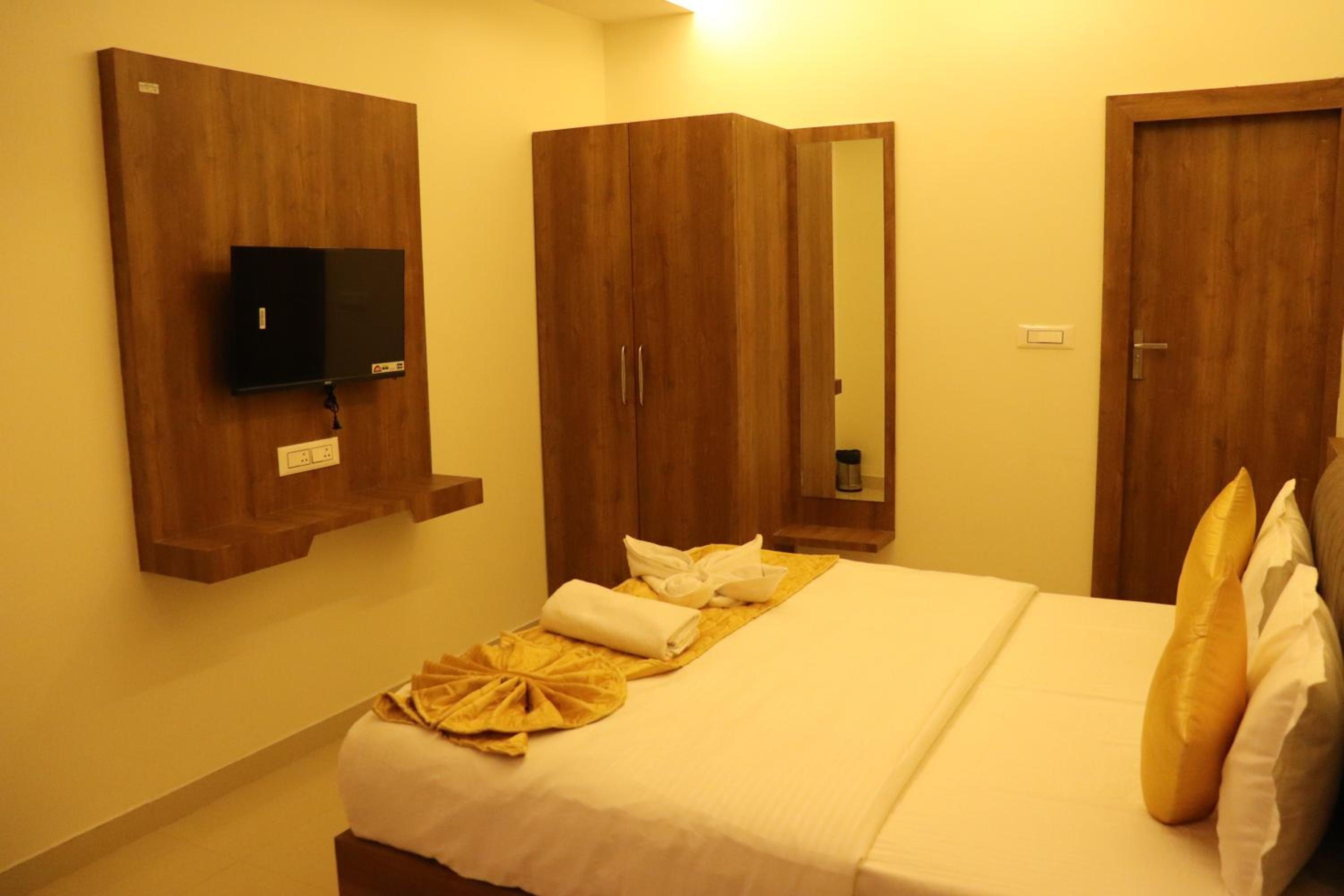 Standard Double Room - Photo 2