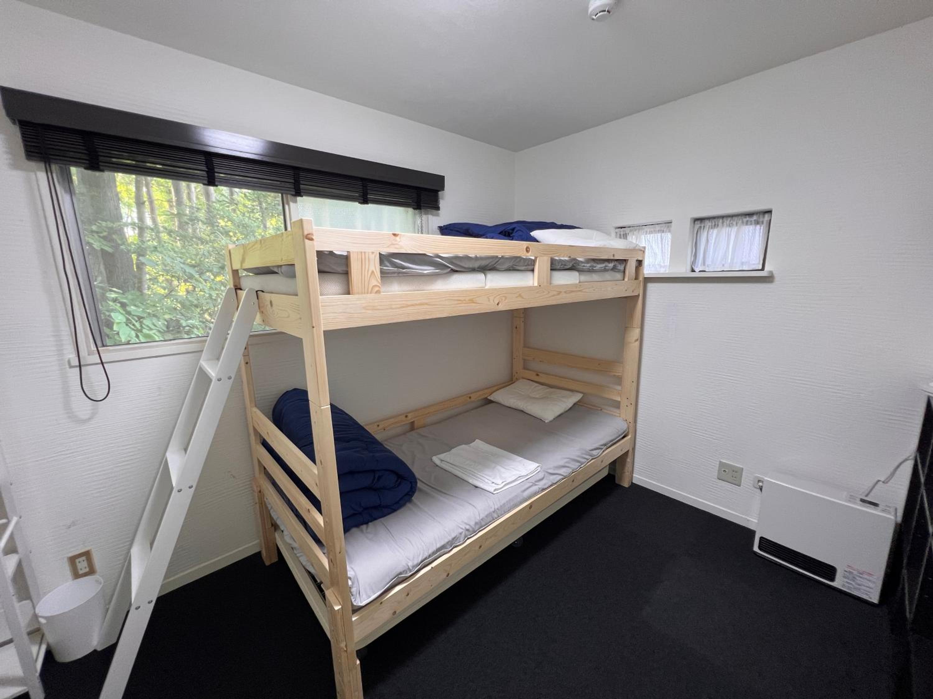 Economy Twin Room