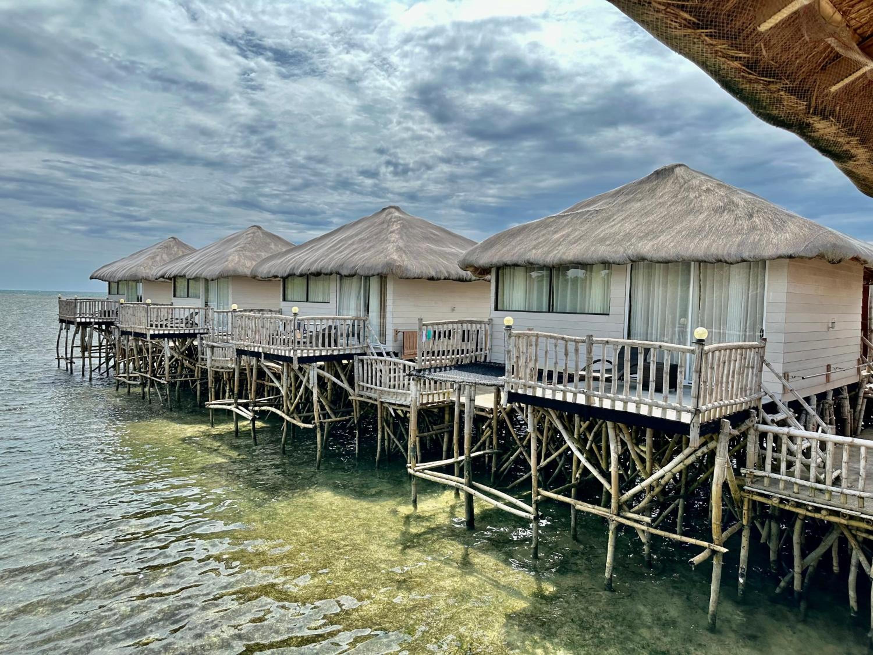 Villa - Beach Front photo 2