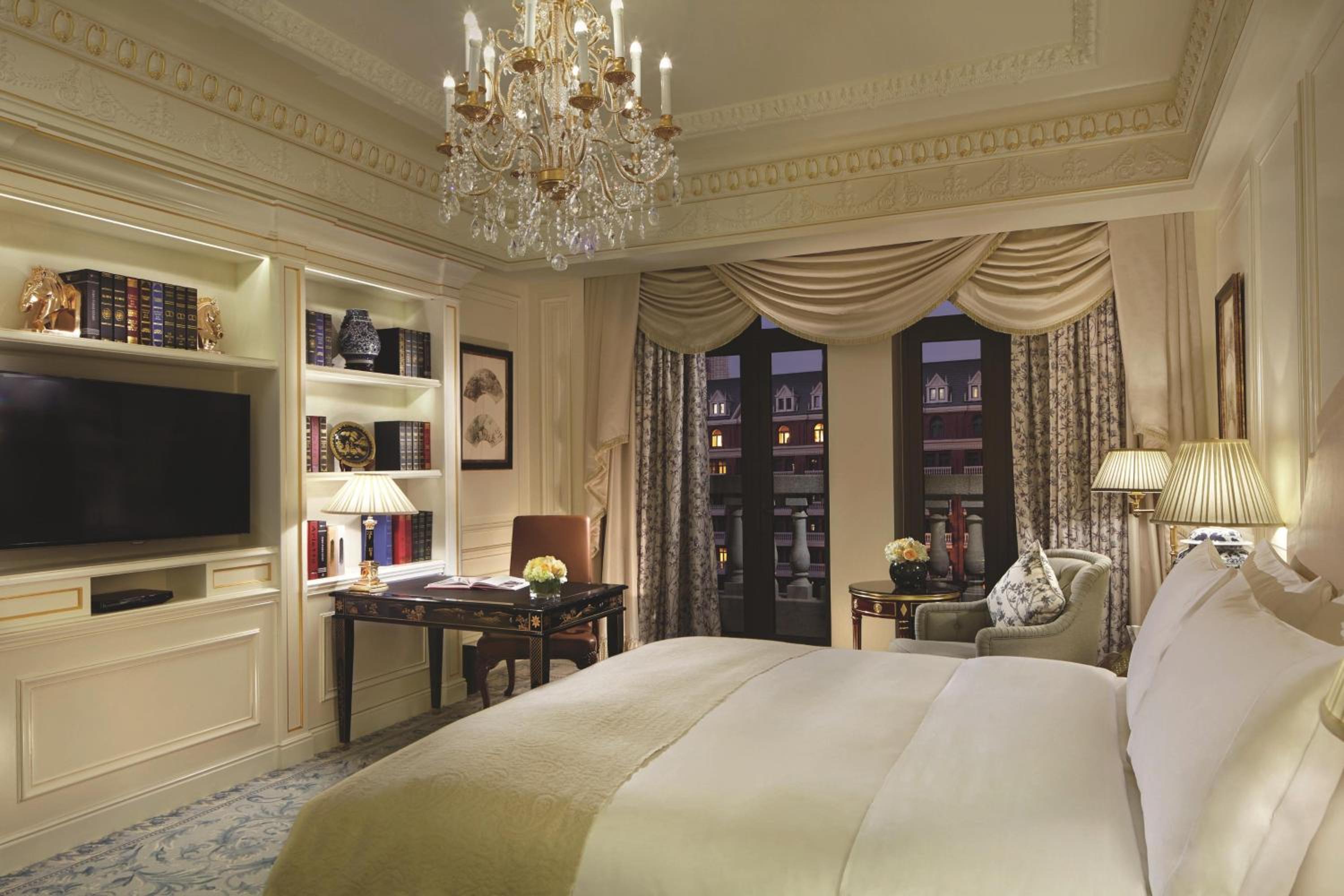 Club Deluxe Room