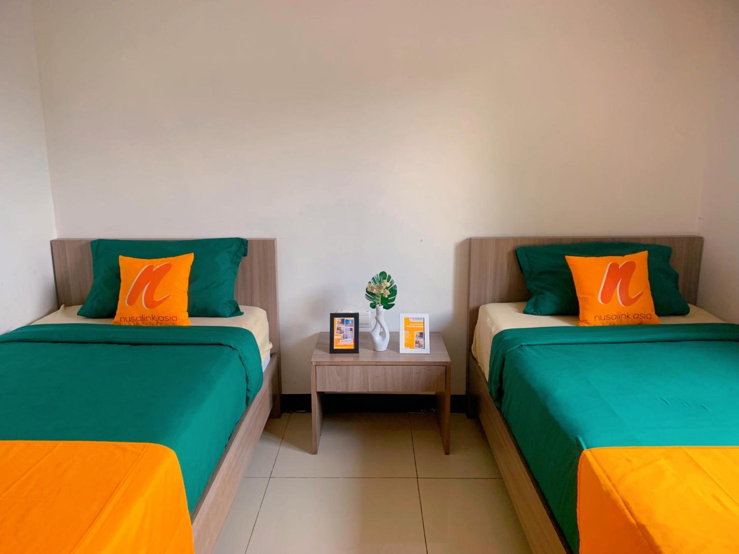 Standard Double Room - Photo 8