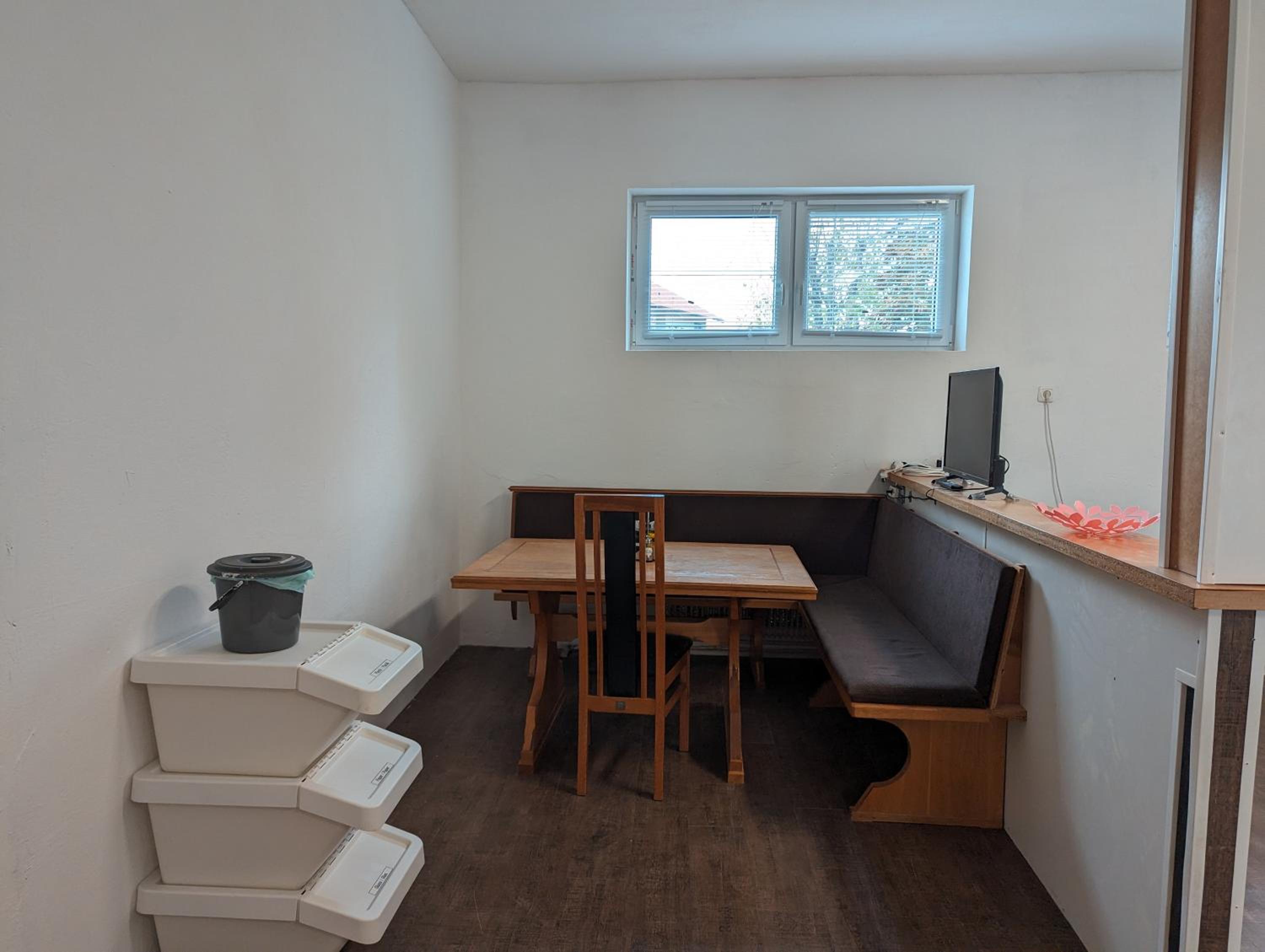 Studio Apartment photo 2