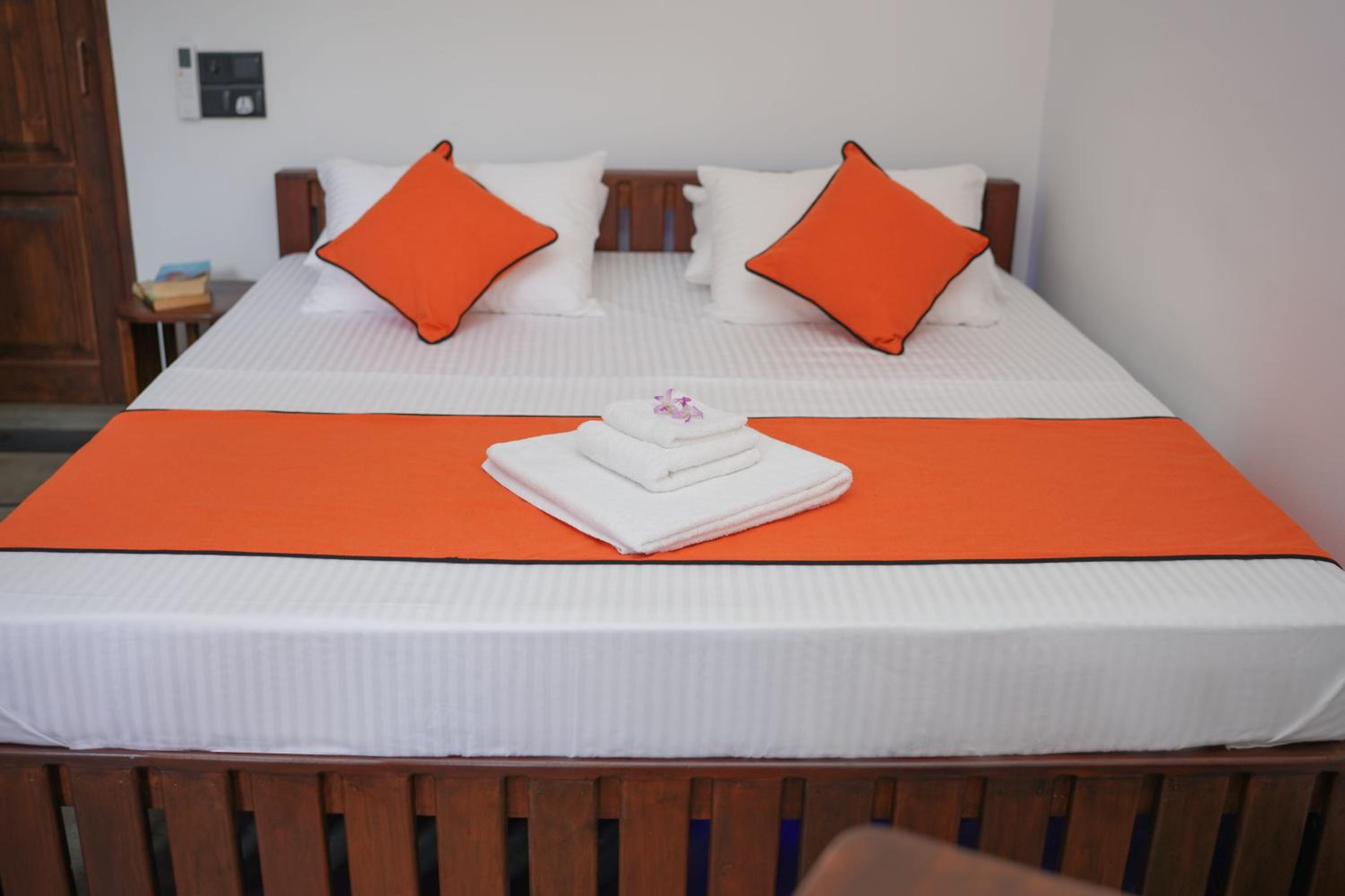 Deluxe King Room photo 2