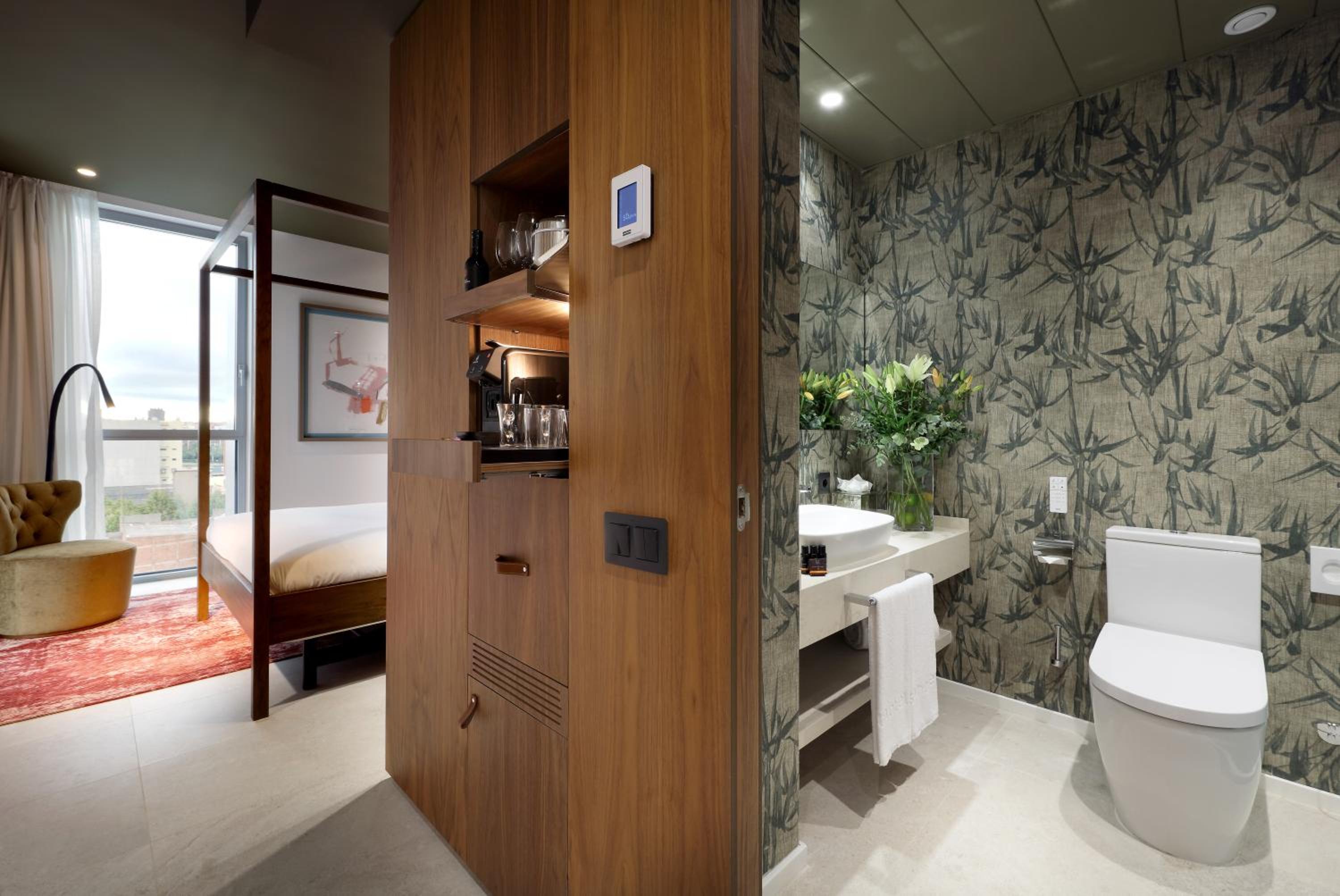 Suite con Jacuzzi Suite con Jacuzzi