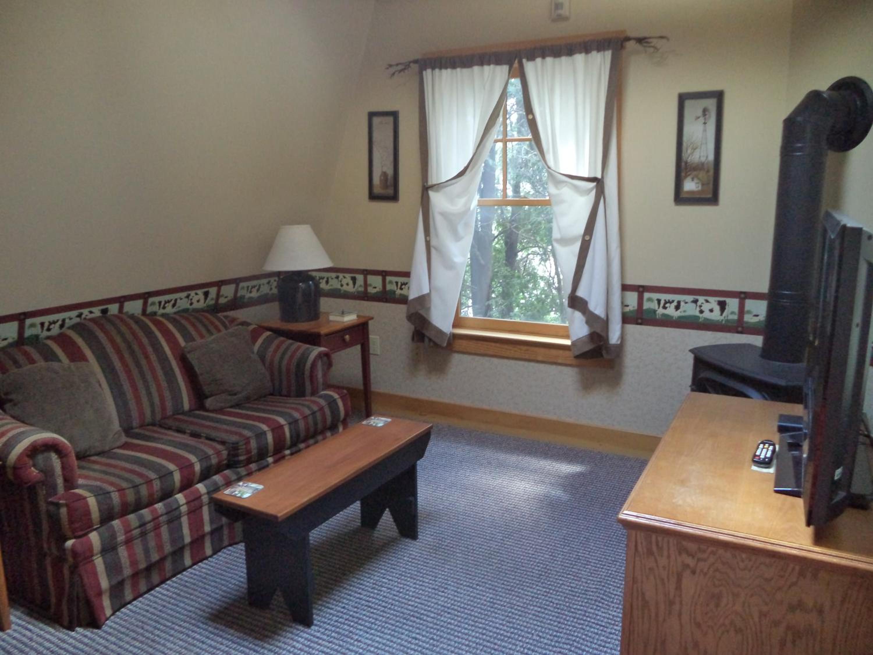 King Suite - 2nd Floor - Photo 7