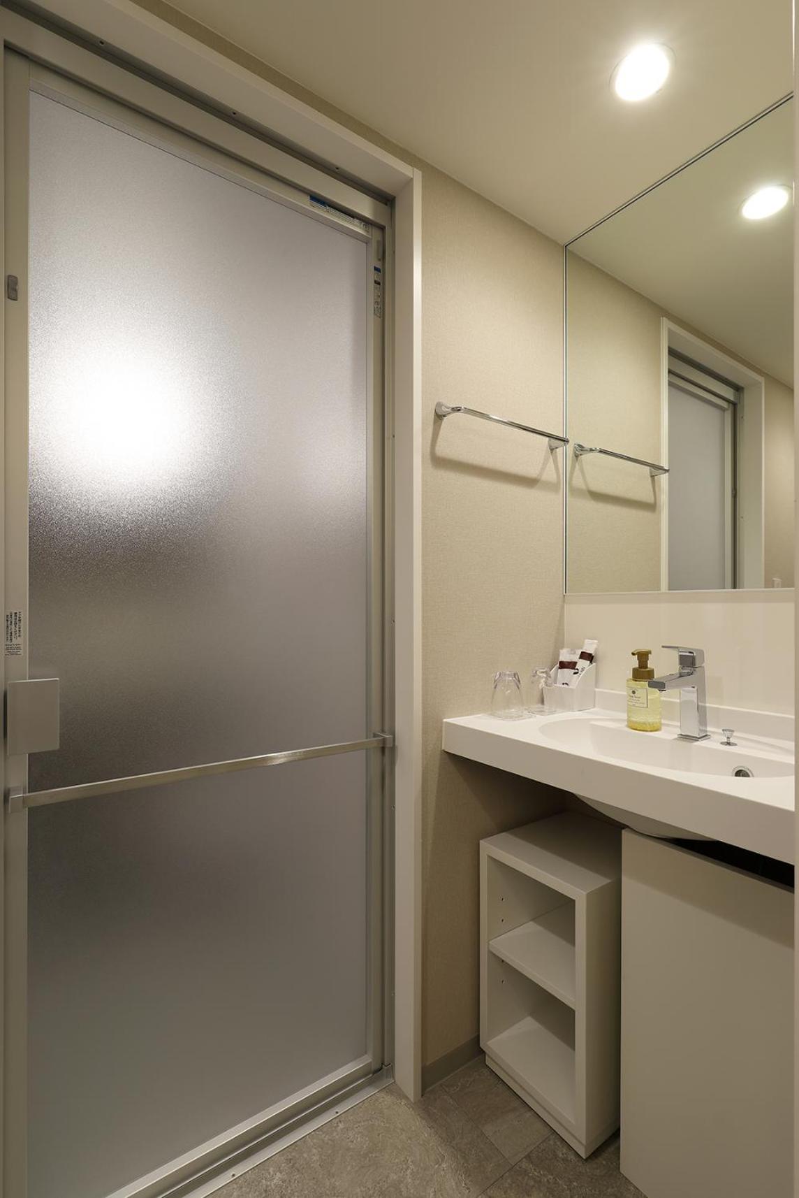  Deluxe Twin Room (2 adult) - Non-Smoking - Photo 6
