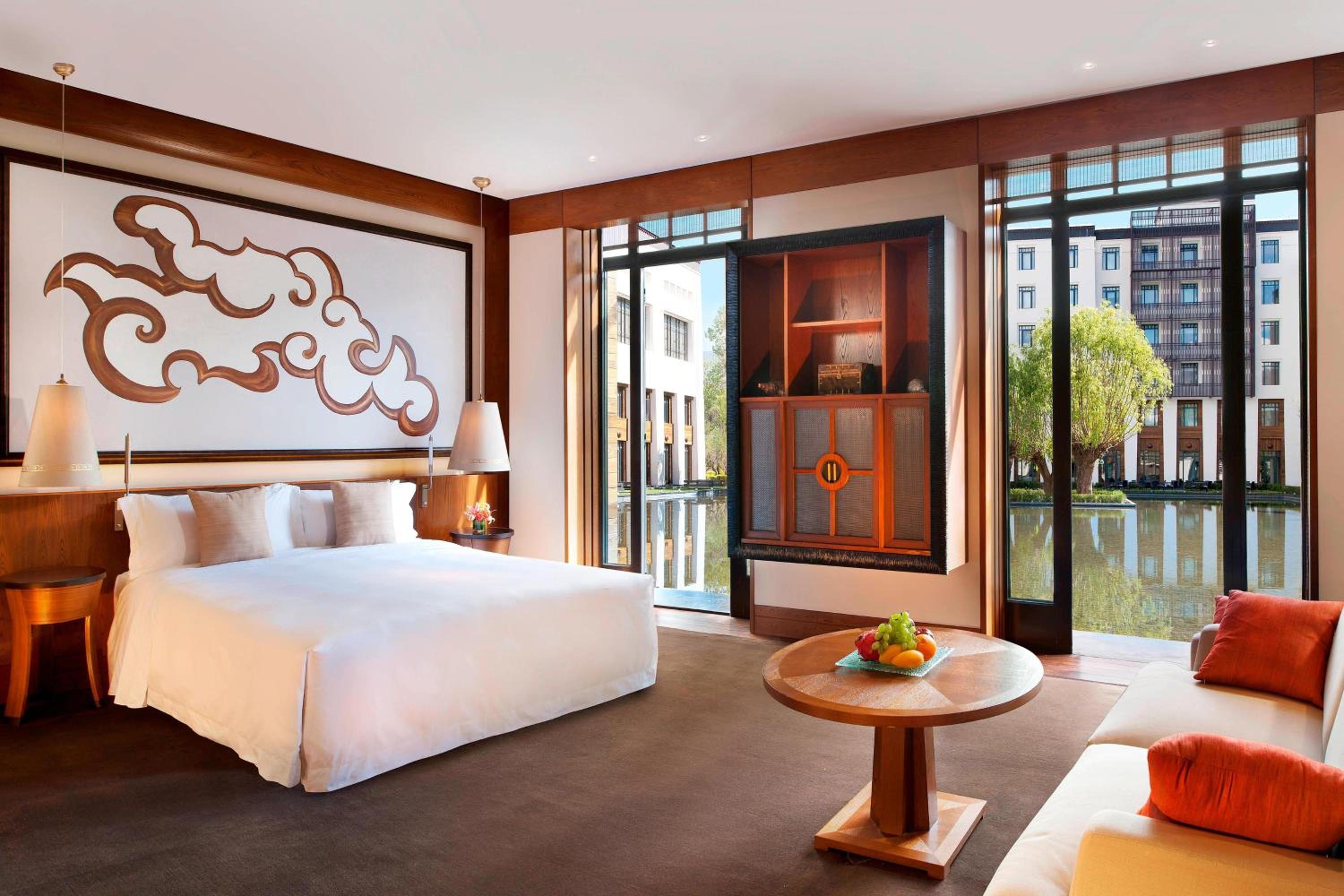 Premium Deluxe King Room
