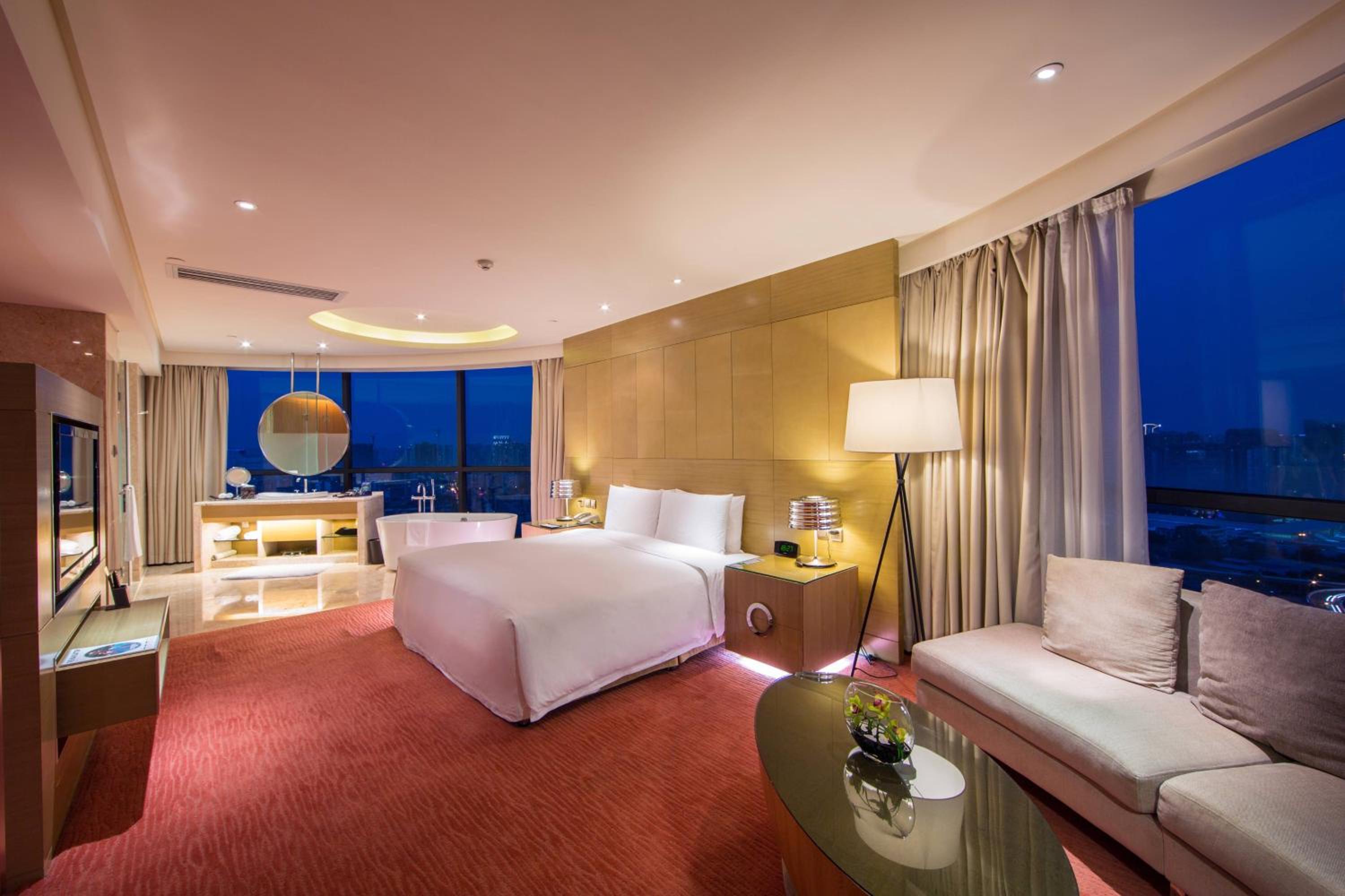 King Studio - Club Lounge Access