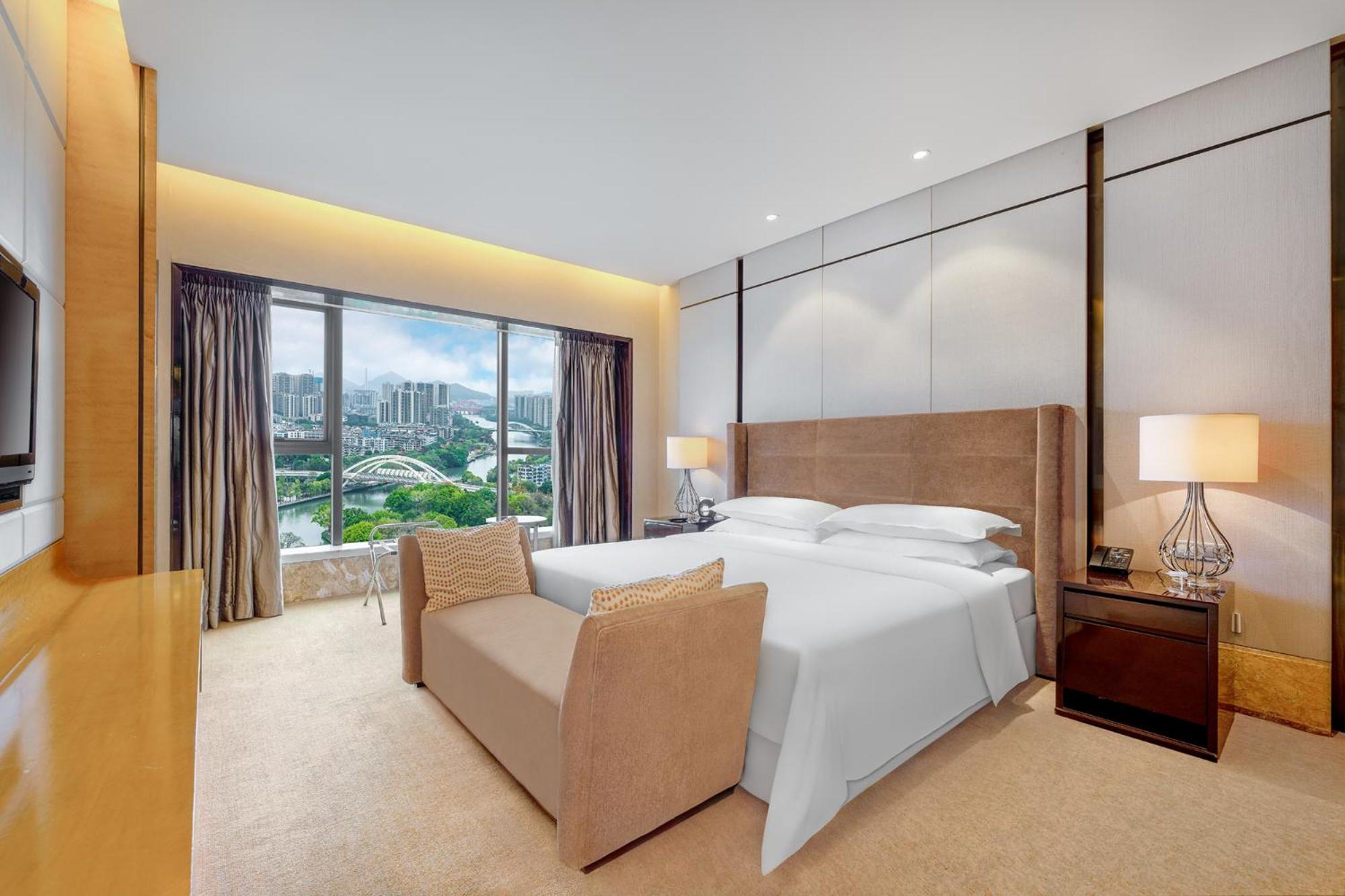 Deluxe Suite photo 1