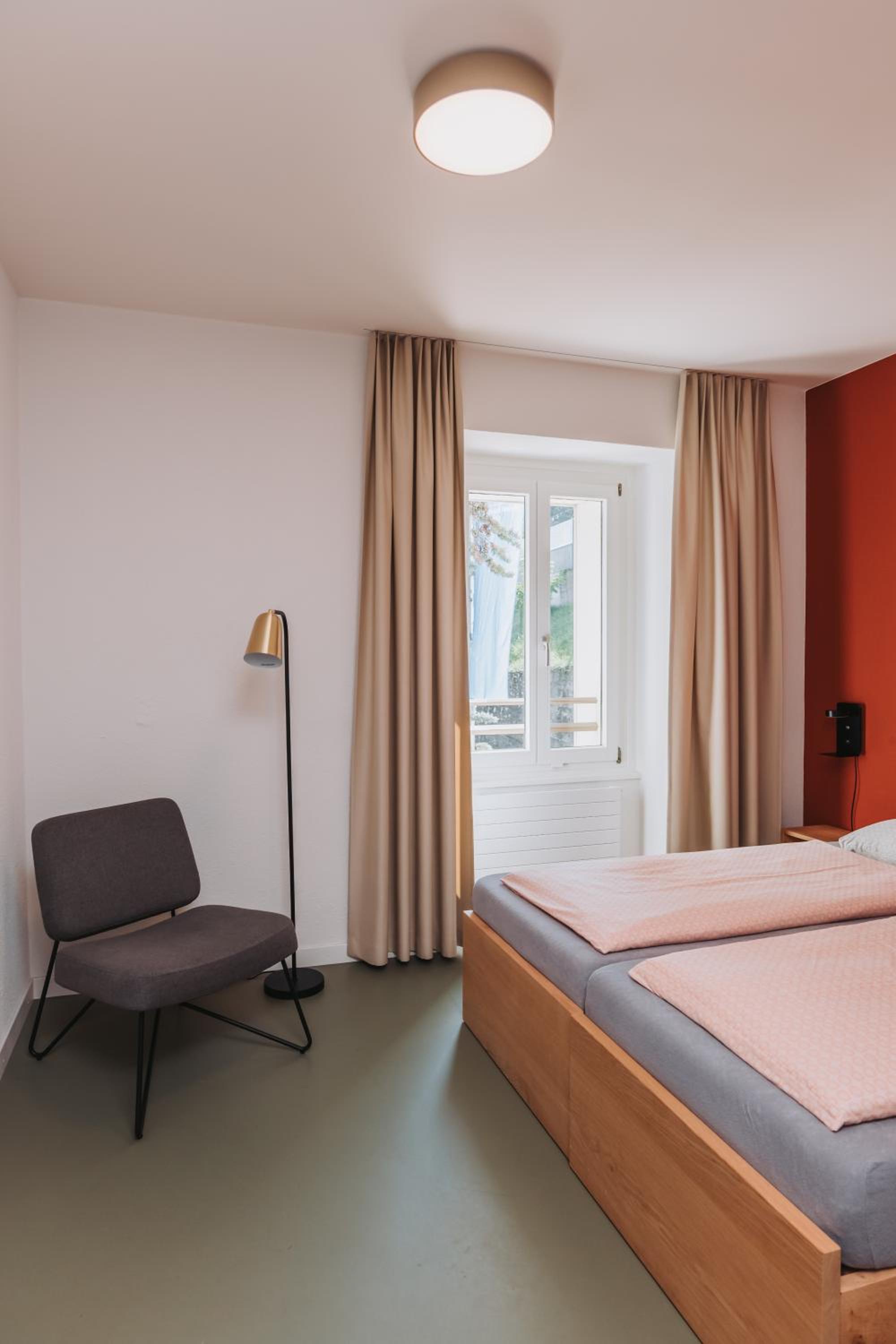Single Room with Private Bathroom photo 1