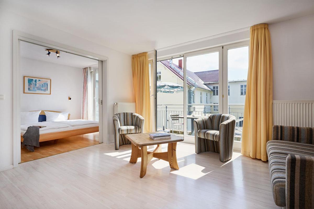 Apartment with Balcony photo 1
