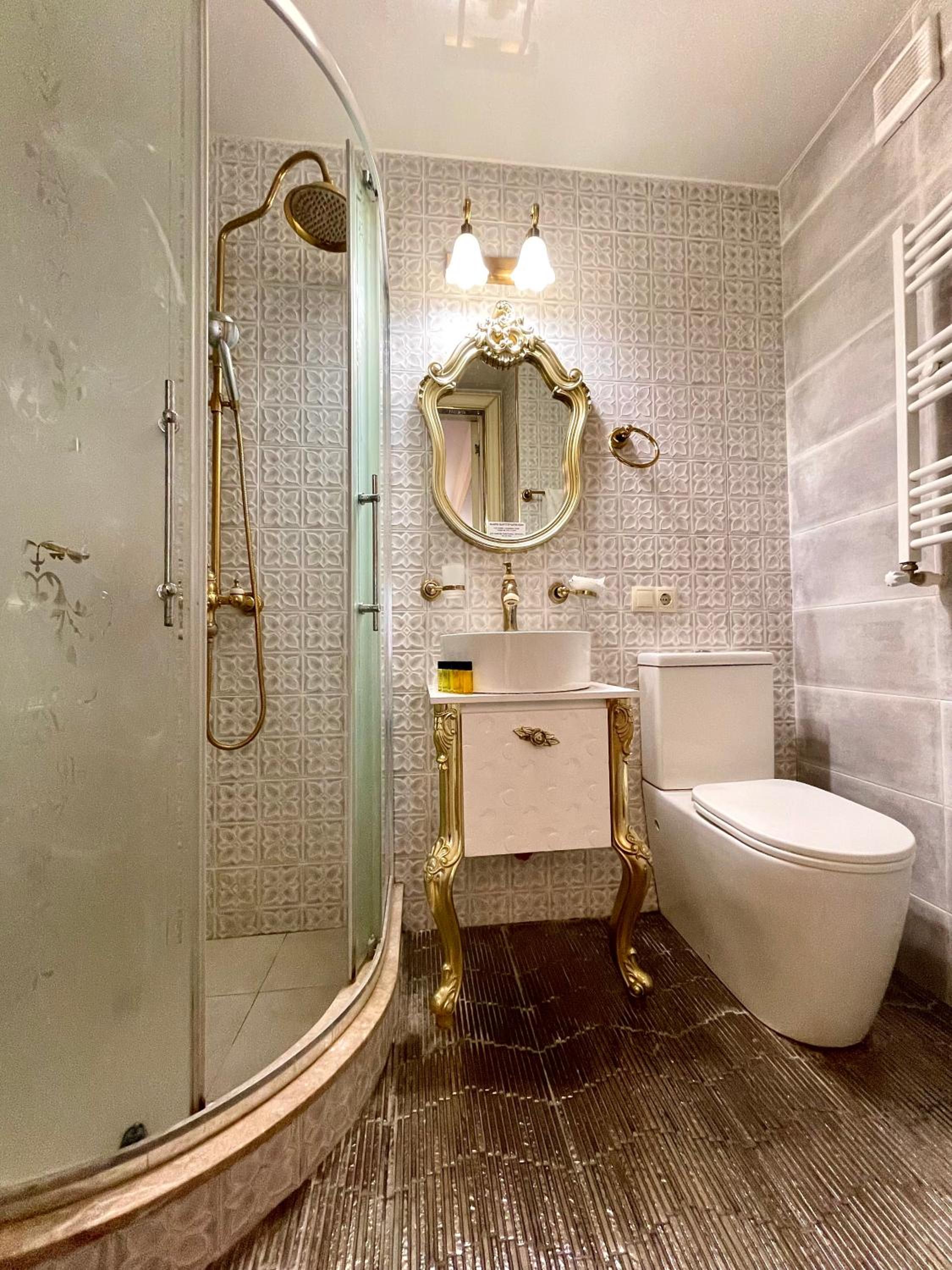 Classic Triple Room - Photo 3