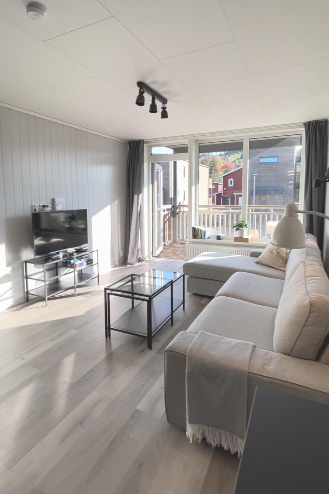 Apartment with Balcony photo 1