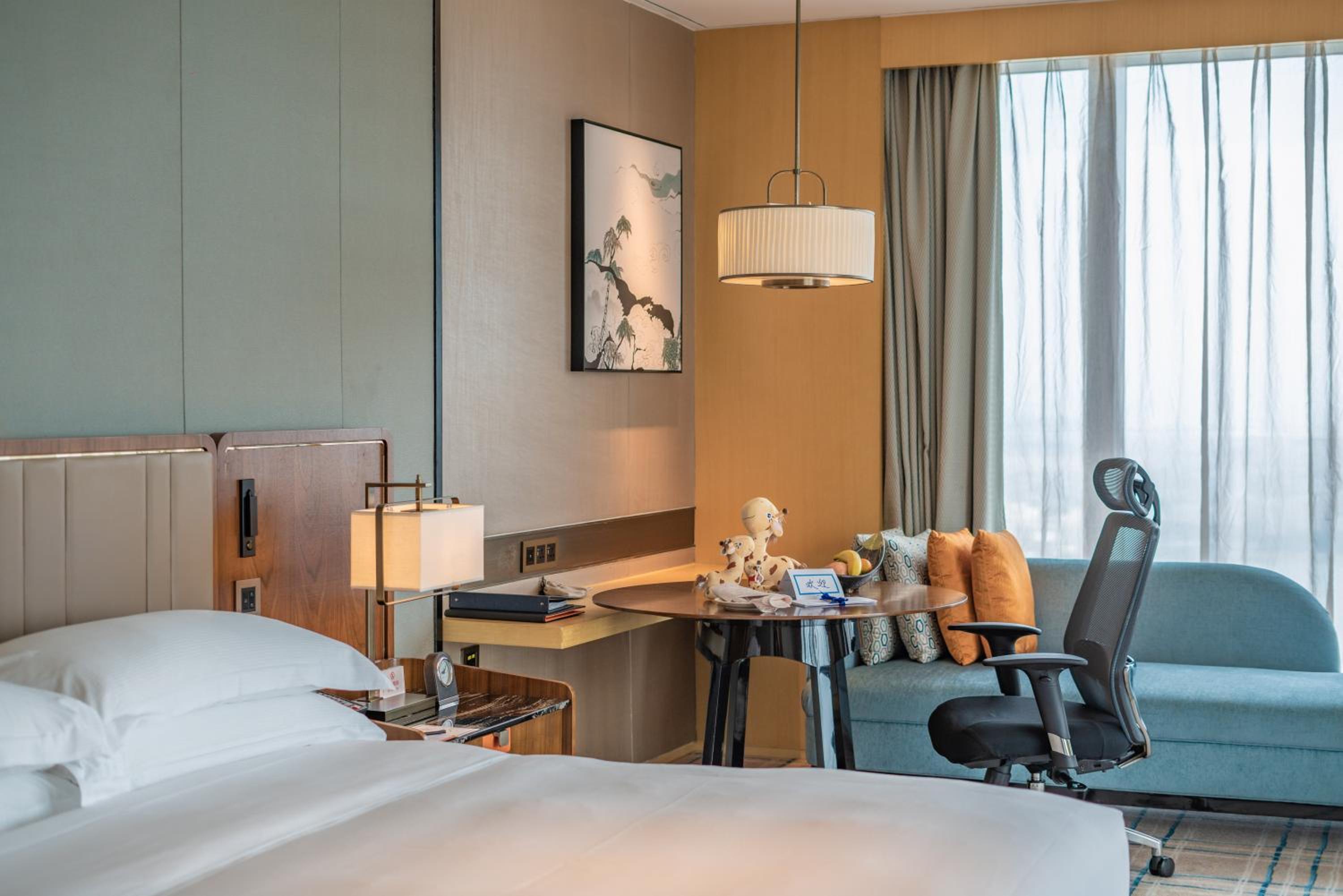 Deluxe King Room photo 3