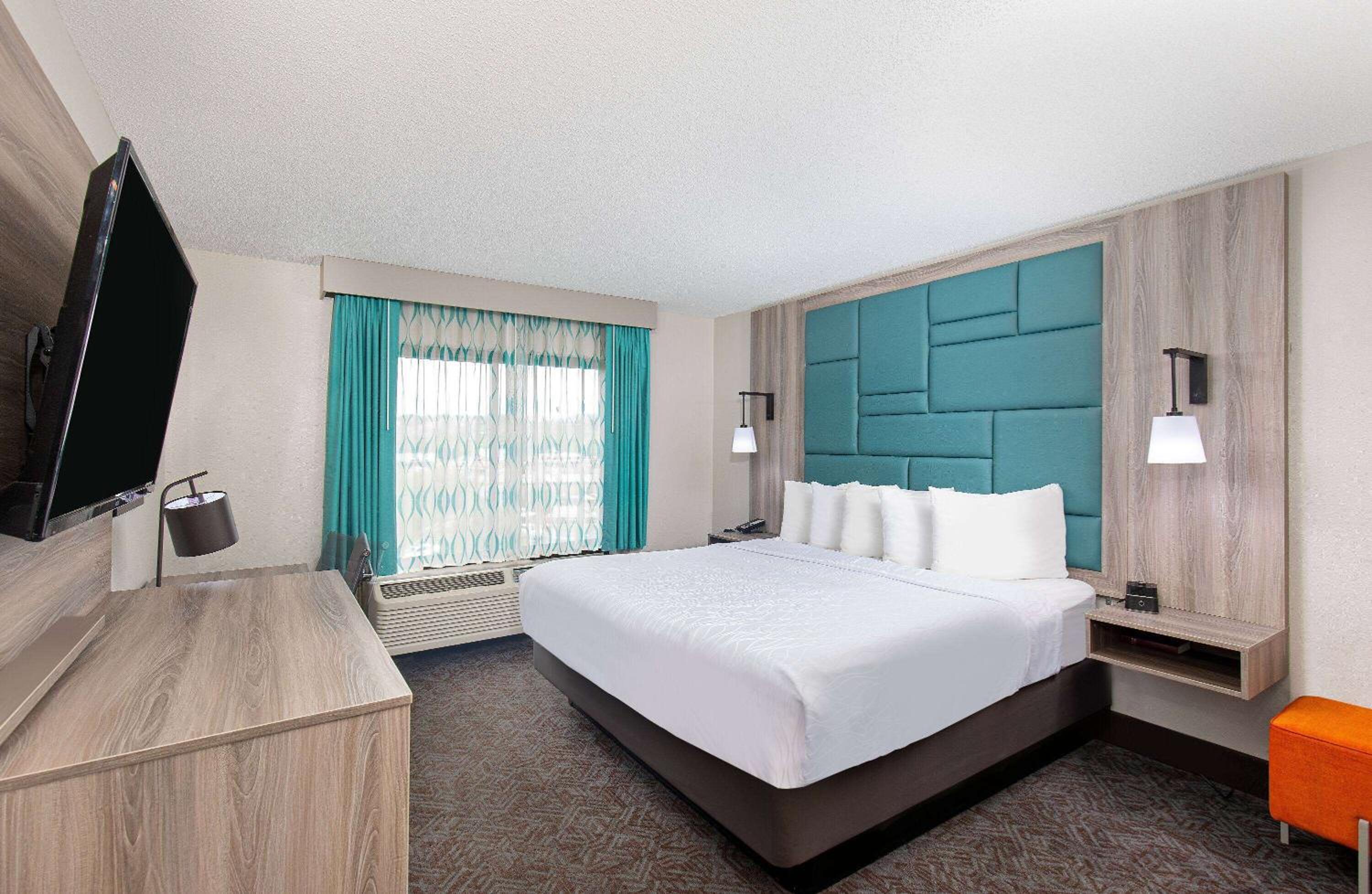 King Room - Mobility Access/Non-Smoking photo 1