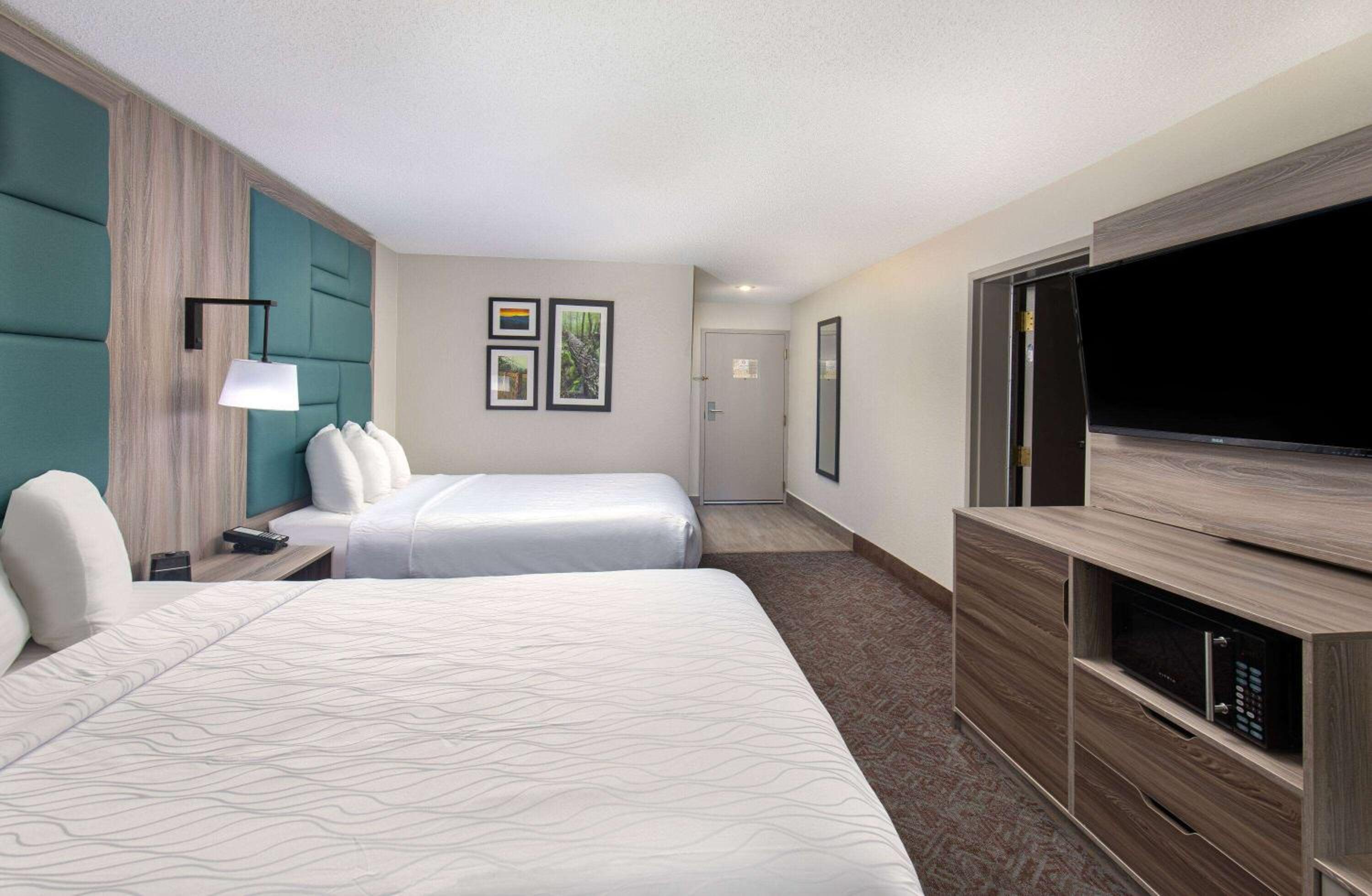 Family Suite - Non-Smoking photo 1