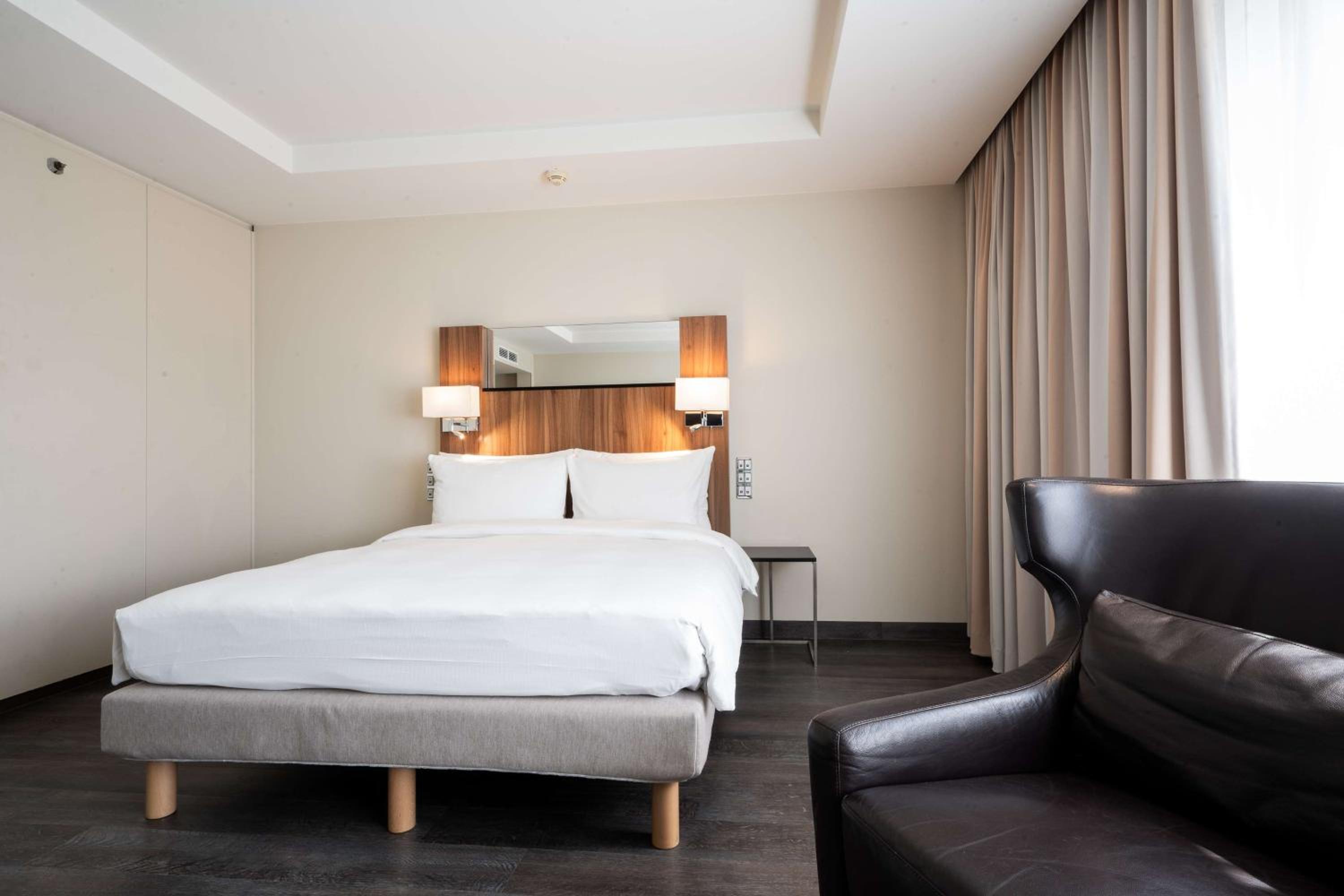 Premium Room - Photo 6
