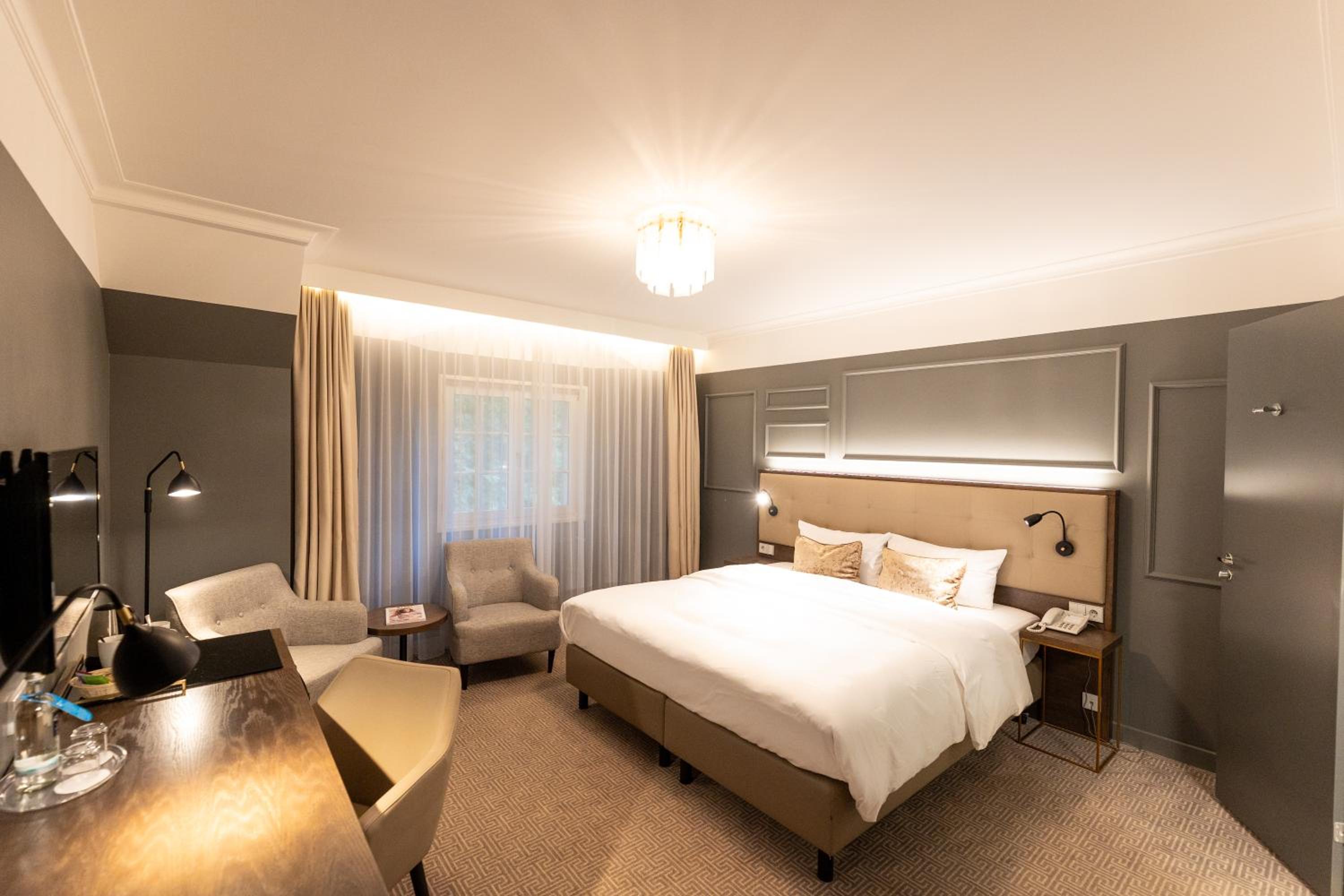 King Room with Garden View - Photo 1
