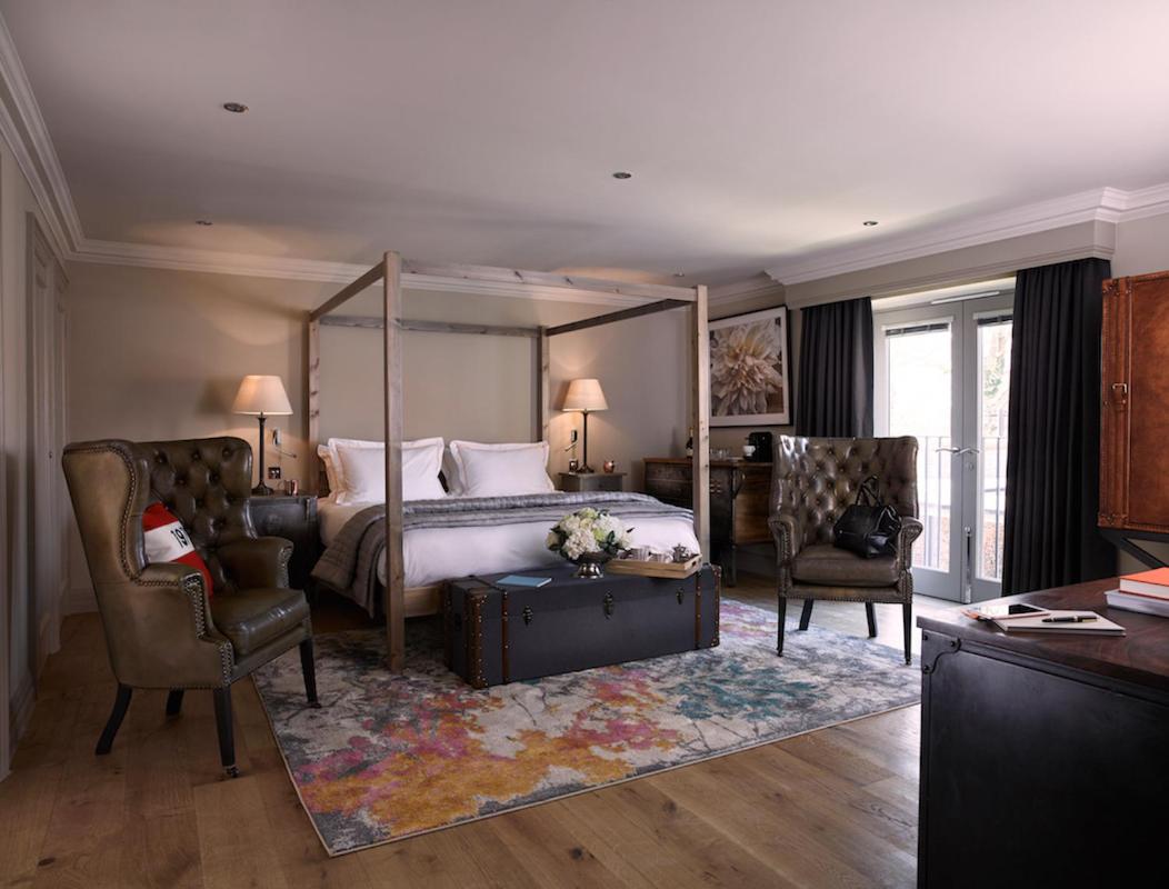 Standard Queen Room
