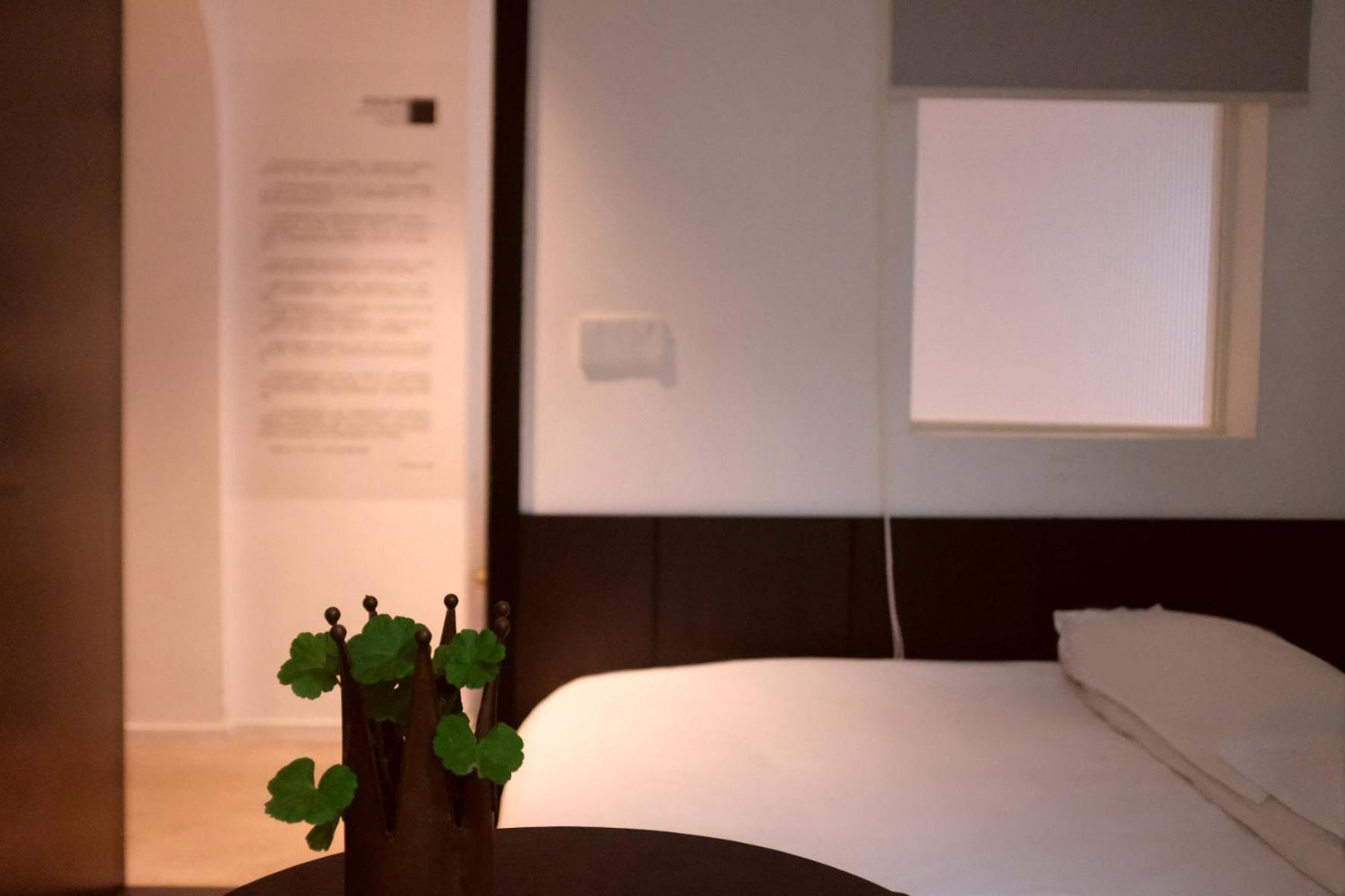 Comfortable Double Room - No window